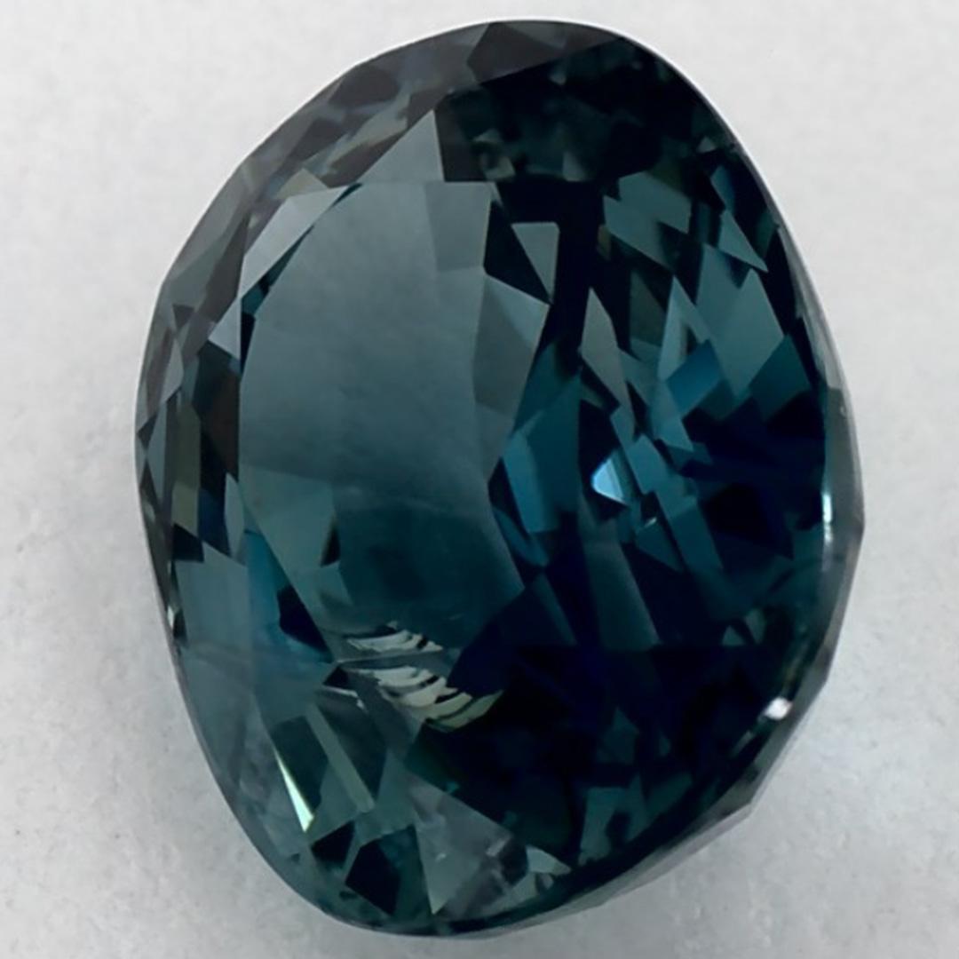 3.33 Ct Green Sapphire Oval Loose Gemstone (Saphir vert ovale en vrac) Pour femmes en vente