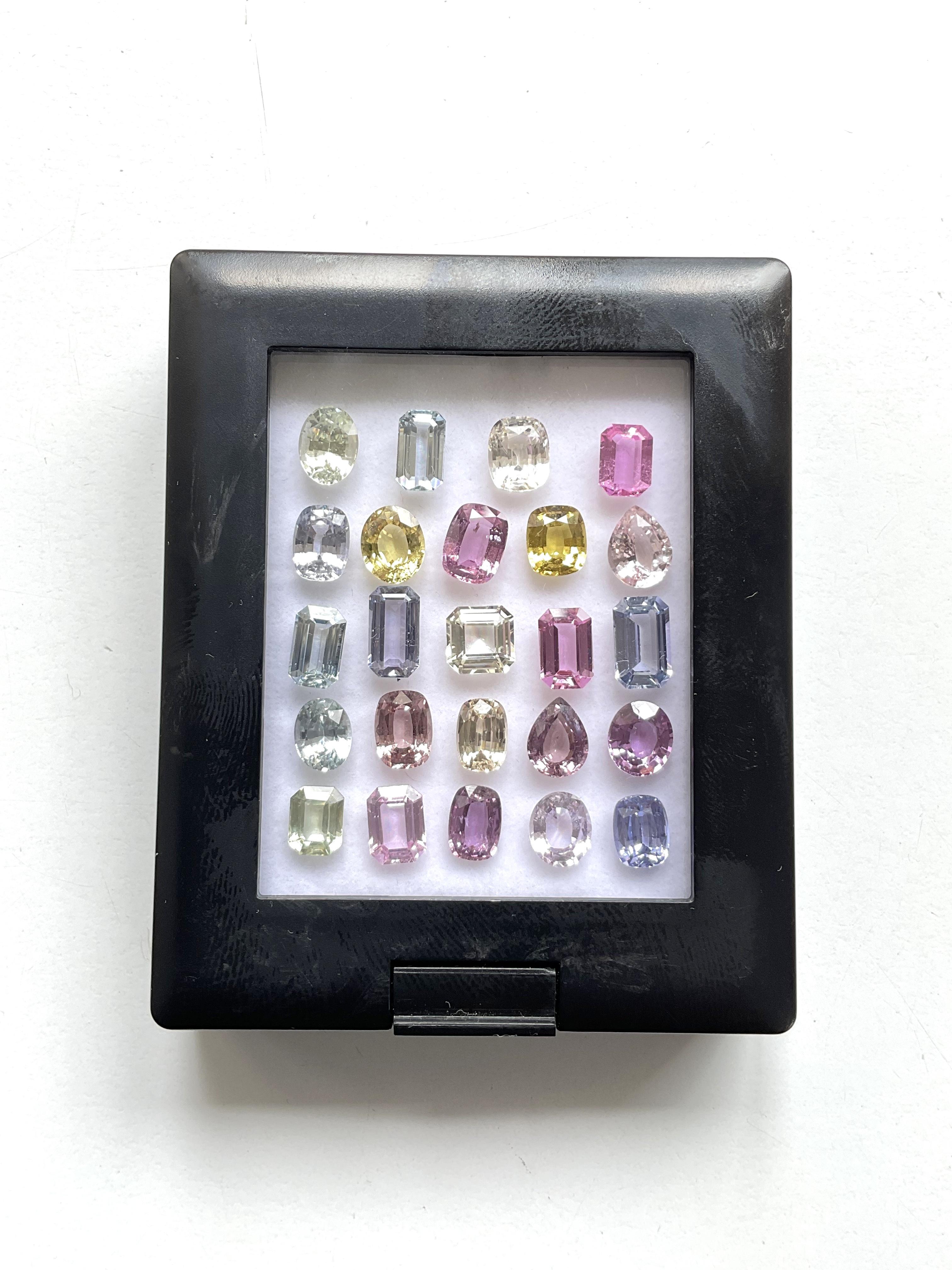 33.31 carats no-heat multi sapphire top quality 24 pieces cut stone natural gem In New Condition For Sale In Jaipur, RJ