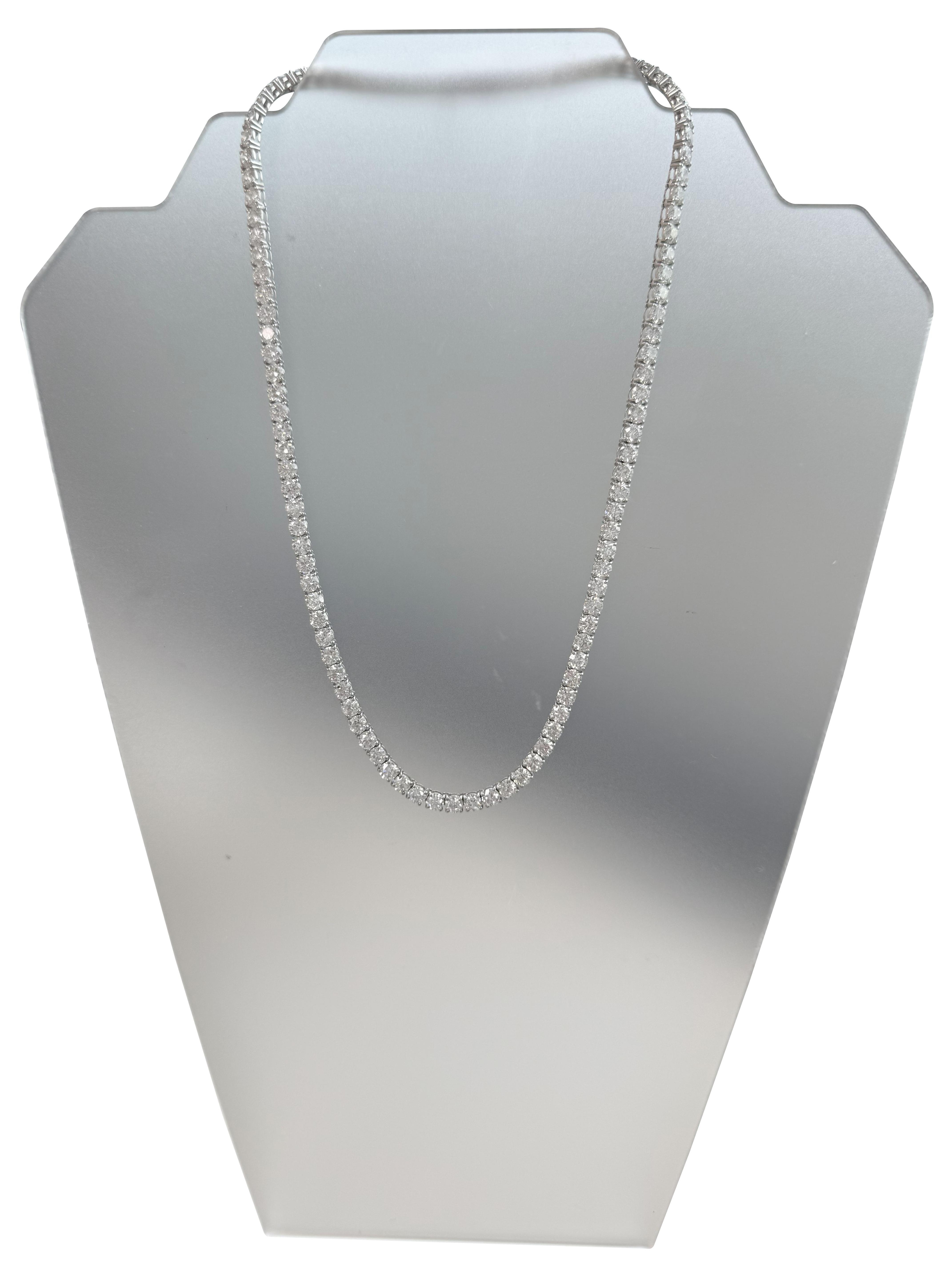 Donna Collana Tennis con diamanti rotondi naturali da 33,35 carati in oro bianco 18K SI1-VS2 in vendita