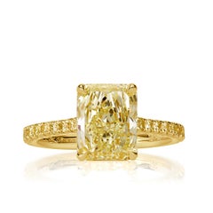 3.33ct Fancy Light Yellow Radiant Cut Diamond Engagement Ring