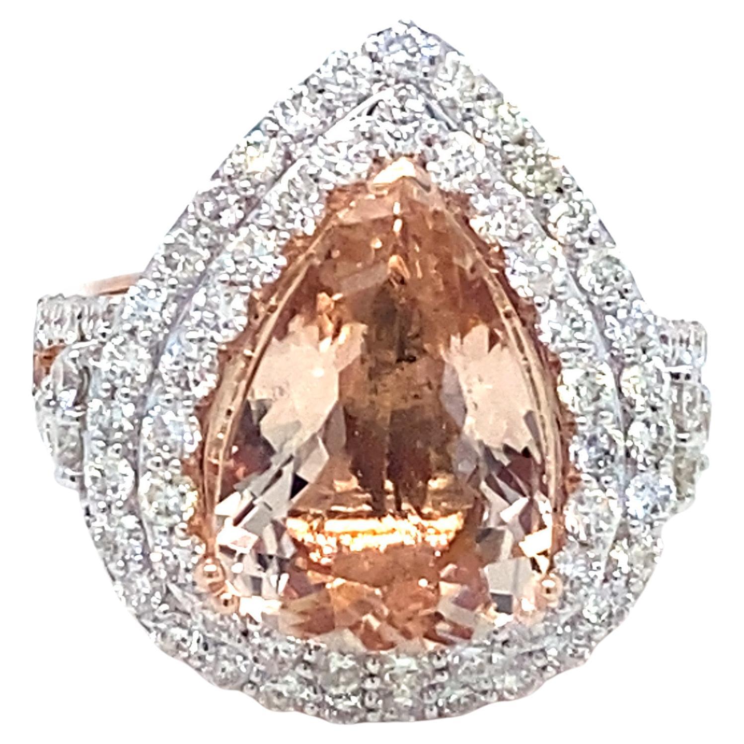 Anillo de cóctel de oro rosa con diamantes Morganita de 3.34 quilates