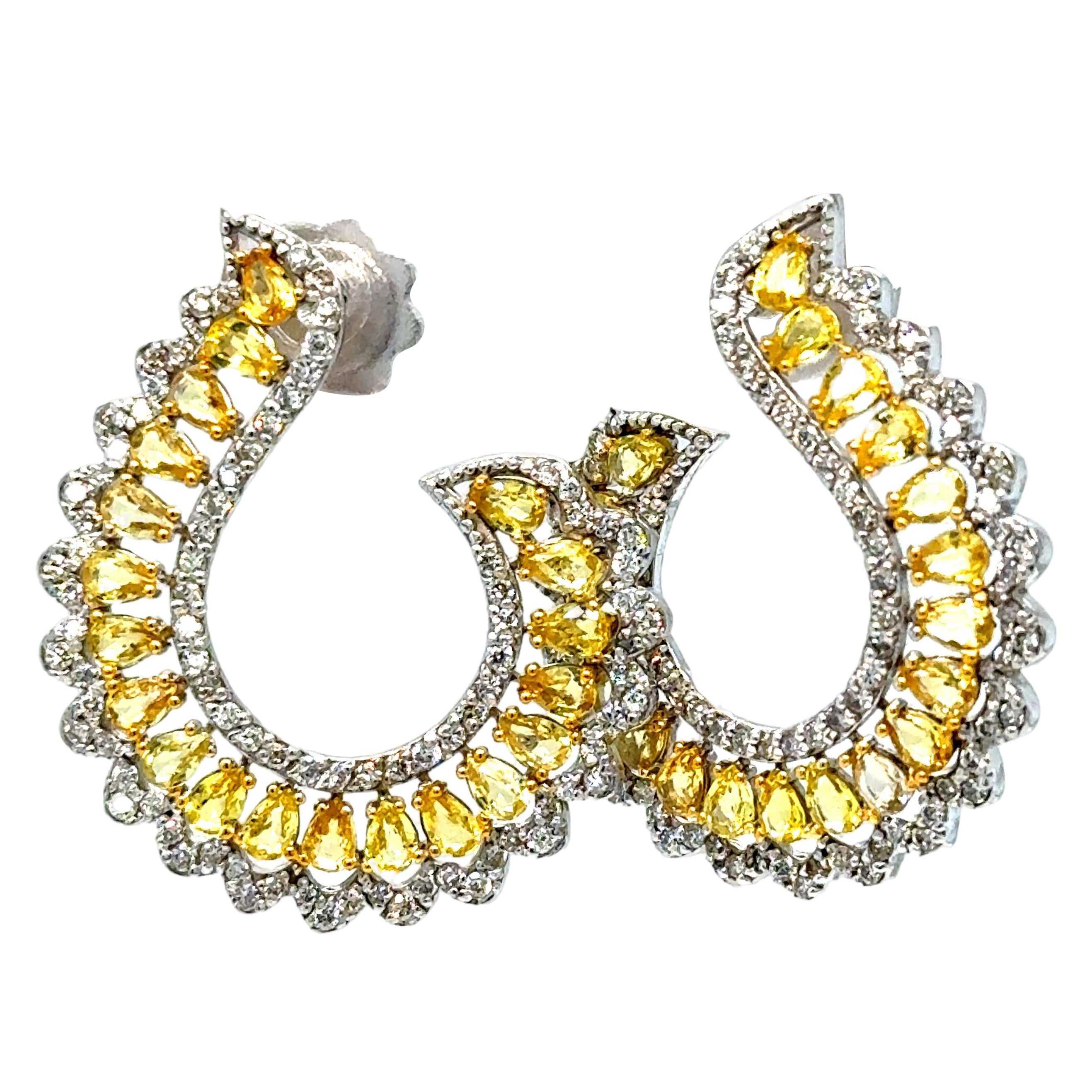Boucles d'oreilles or blanc 3.34 carats saphir jaune taille poire diamant