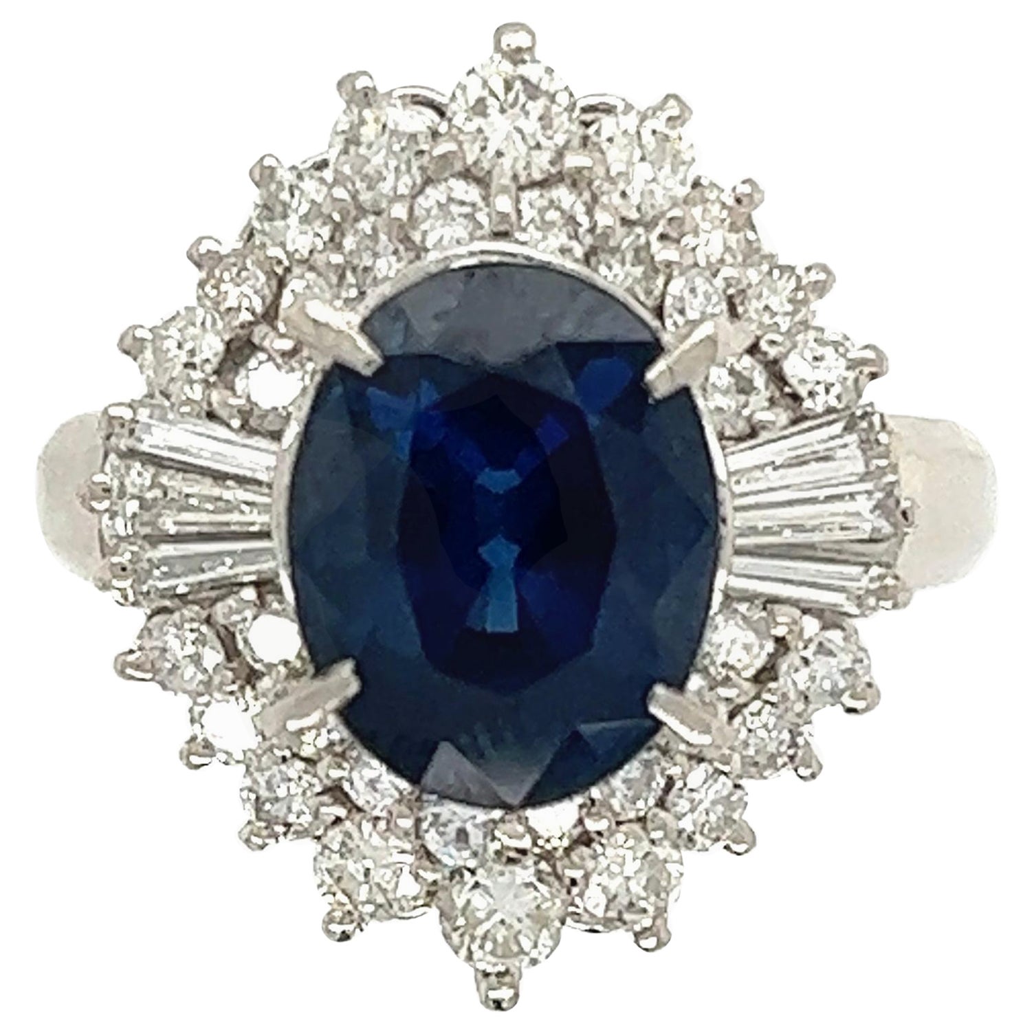Bague de succession de style Art déco en platine avec saphir de 3,34 carats et diamants