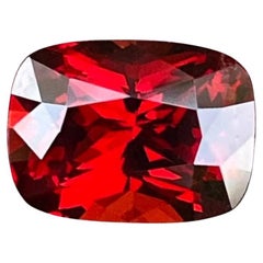 3,34 quilates Piedra espinela birmana rojo intenso talla cojín Gema