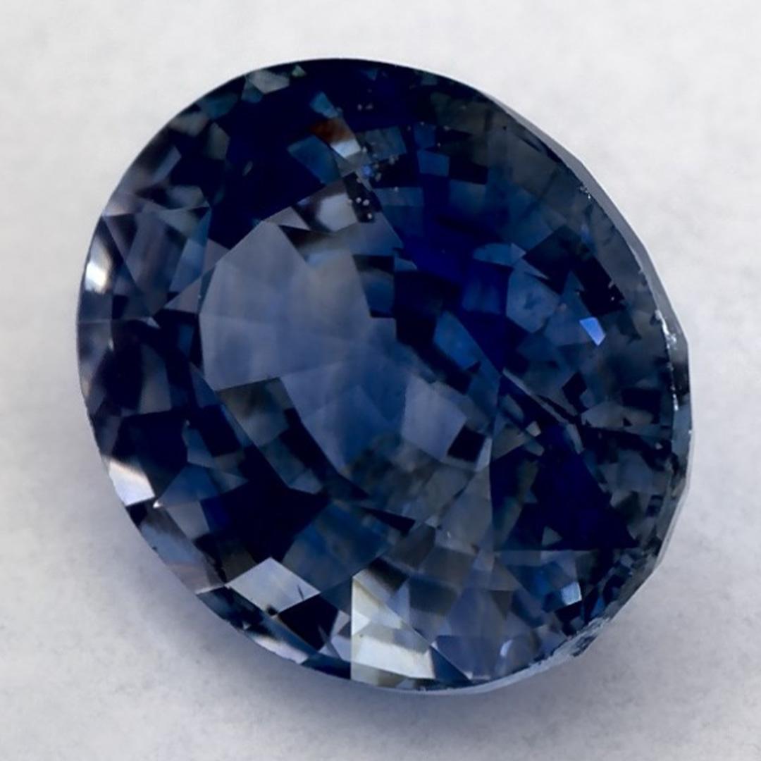 Ein sehr wertvoller September-Geburtsstein mit einer bezaubernden blauen Farbe. Man glaubt, dass sie dem Leben Glück und Reichtum bringen.

Entdecken Sie die lebendige Kollektion von Smaragden, Rubinen und Saphiren in unserem Geschäft, die als lose