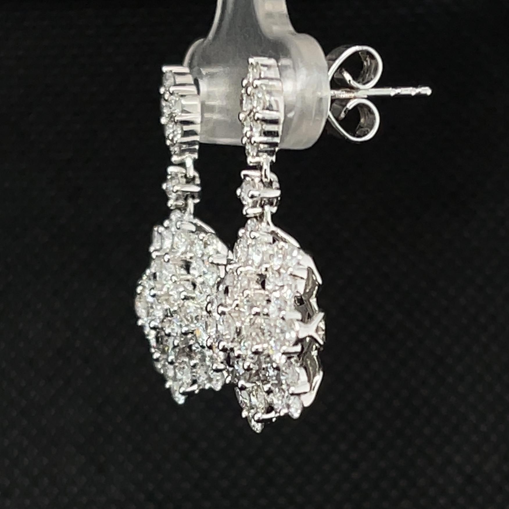 Diamond Snowflake Drop Earrings in White Gold, 3.34 Carats Total In New Condition For Sale In Los Angeles, CA