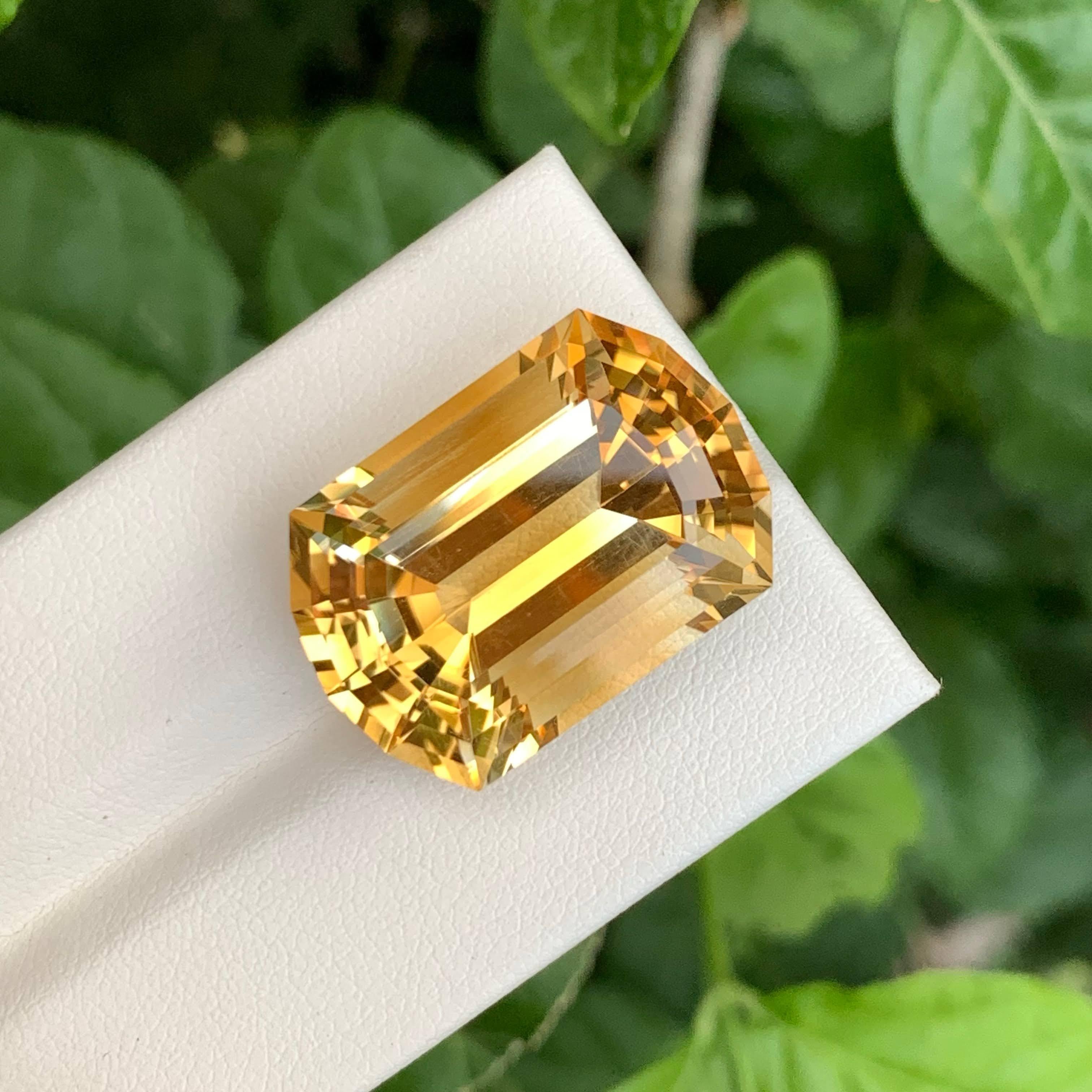 33,40 Quilates Piedra Brasileña Suelta Facetada Citrino Dorado Intenso Talla Mero en Nuevo estado para la venta en Bangkok, TH