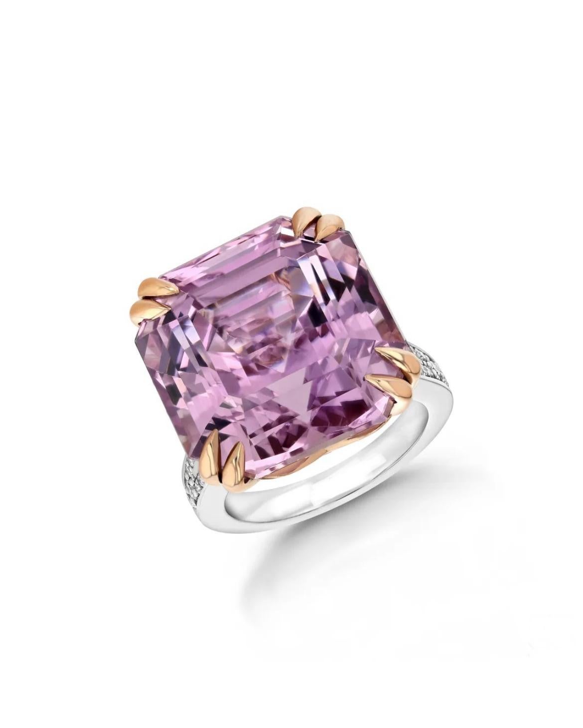 Modern 33.49-carat asscher-cut Pink Kunzite ring. GIA certified. For Sale