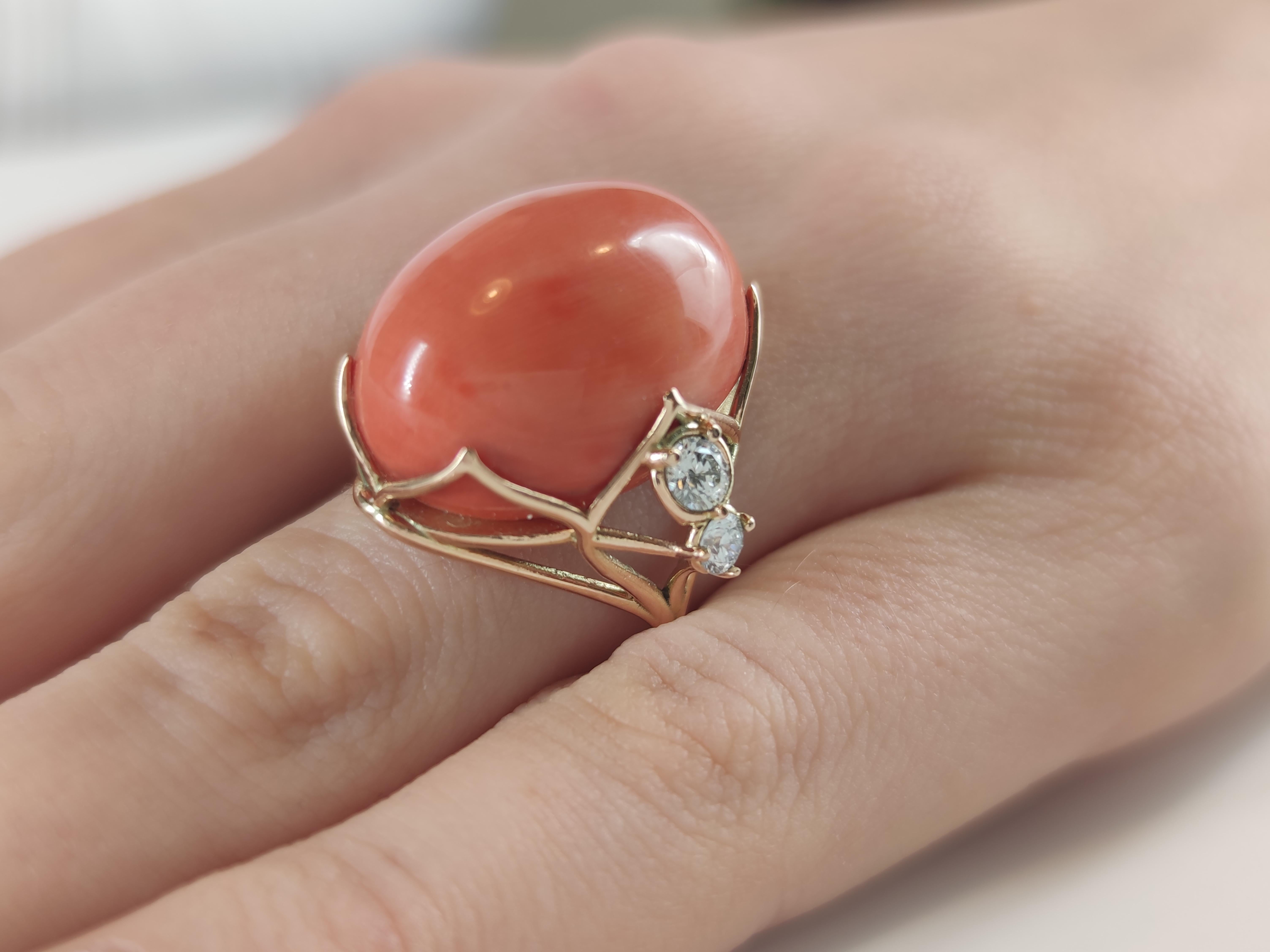 33,49 Karat Koralle Diamant Ring zertifiziert 14K Gelbgold Einzigartiger skulpturaler Cocktail (Cabochon) im Angebot