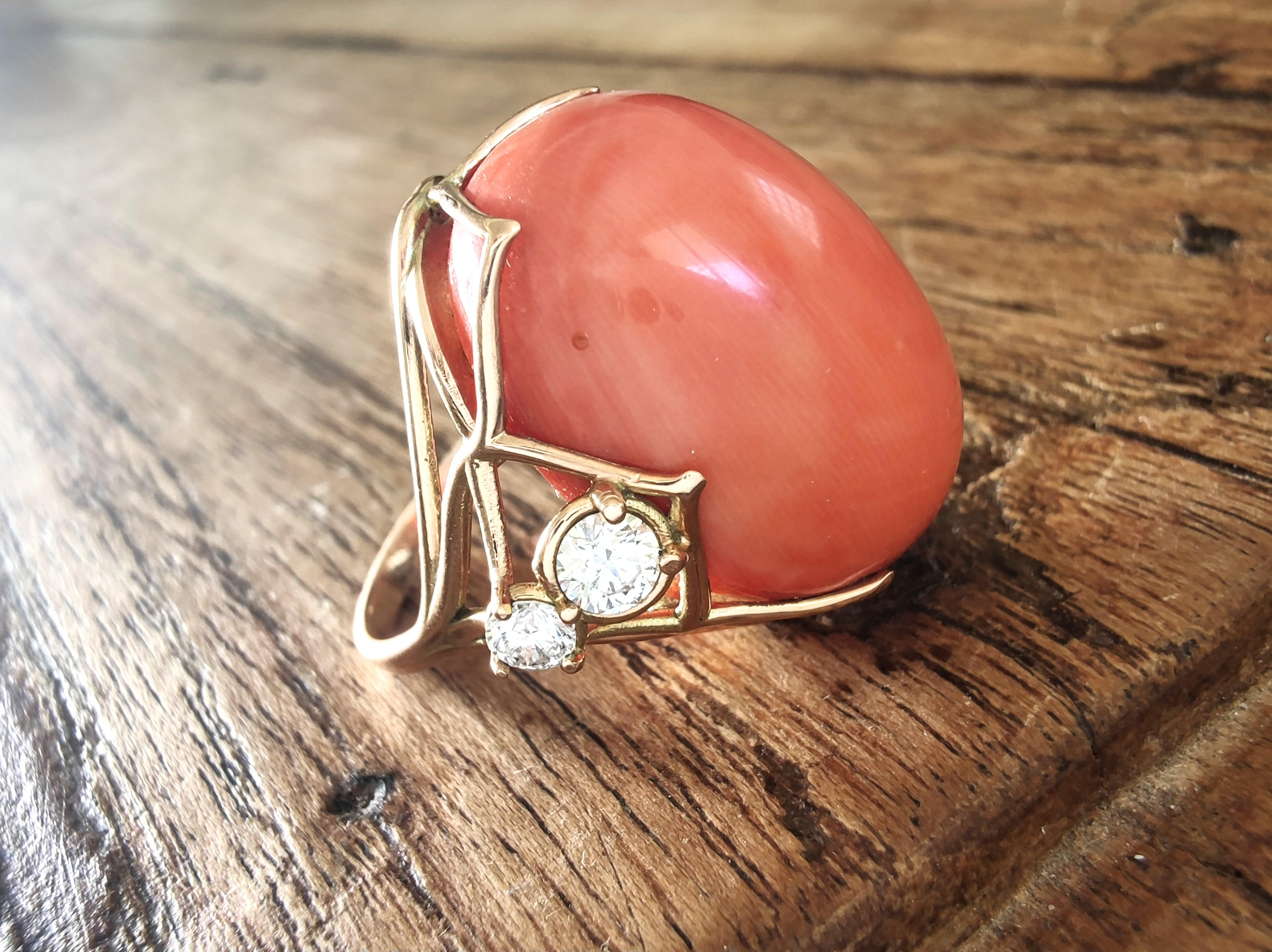 3.49ct Coral Diamond Statement Ring in 14K Gold – Sculptural Handmade Design

This striking sculptural cocktail ring is a bold expression of harmony and artistry, designed for women who appreciate statement pieces with meaning. Handmade in solid 14K