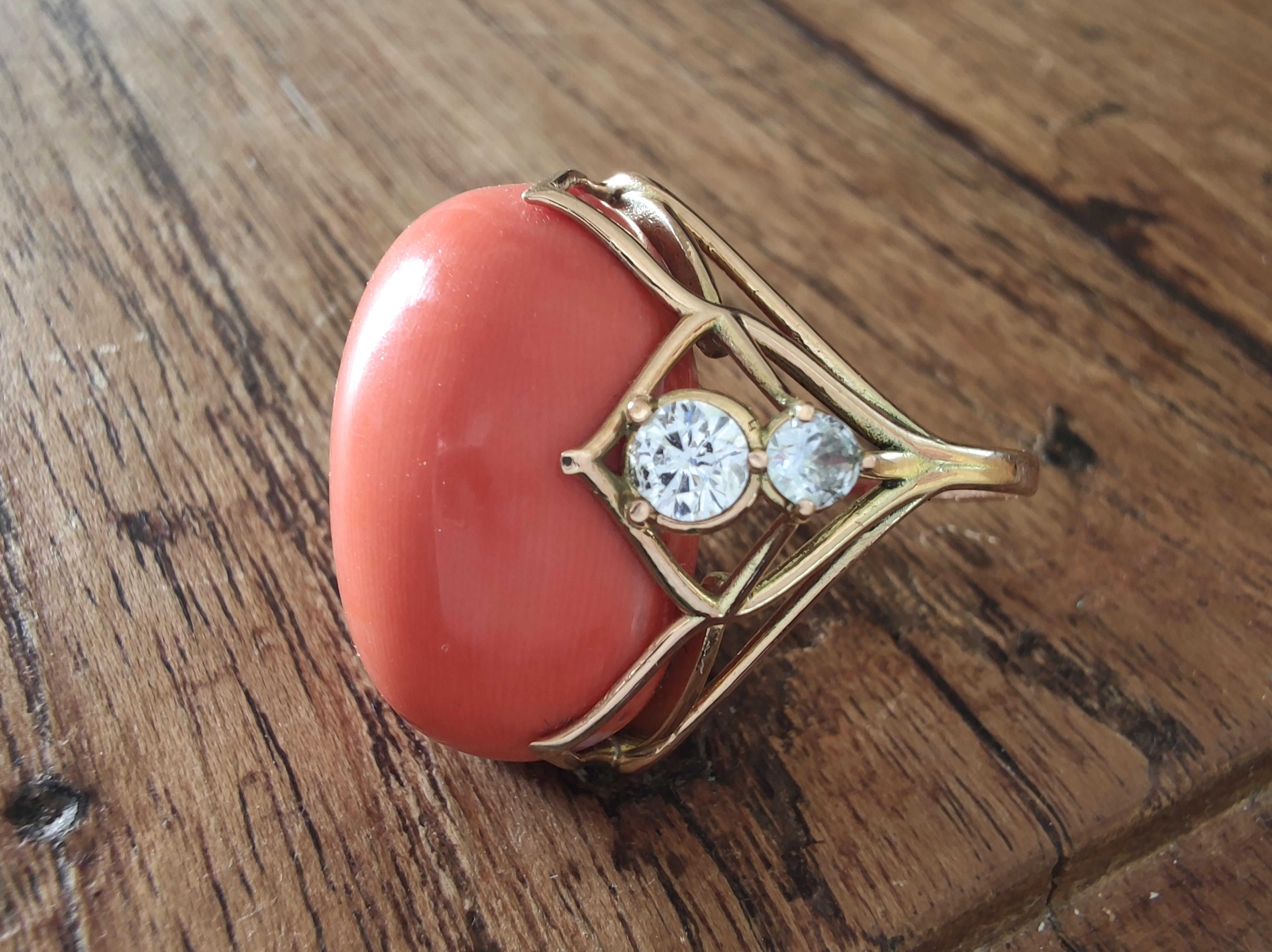 33.49ct Coral Diamond Statement Ring in 14K Gold – Sculptural Handmade Design For Sale 3