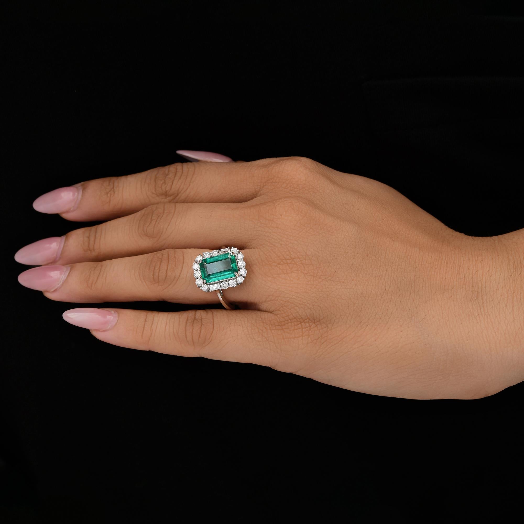 En vente :  3.34ct Octagon Emerald 0.80cts SI/HI Diamond Halo Engagement Ring 18k White Gold 2