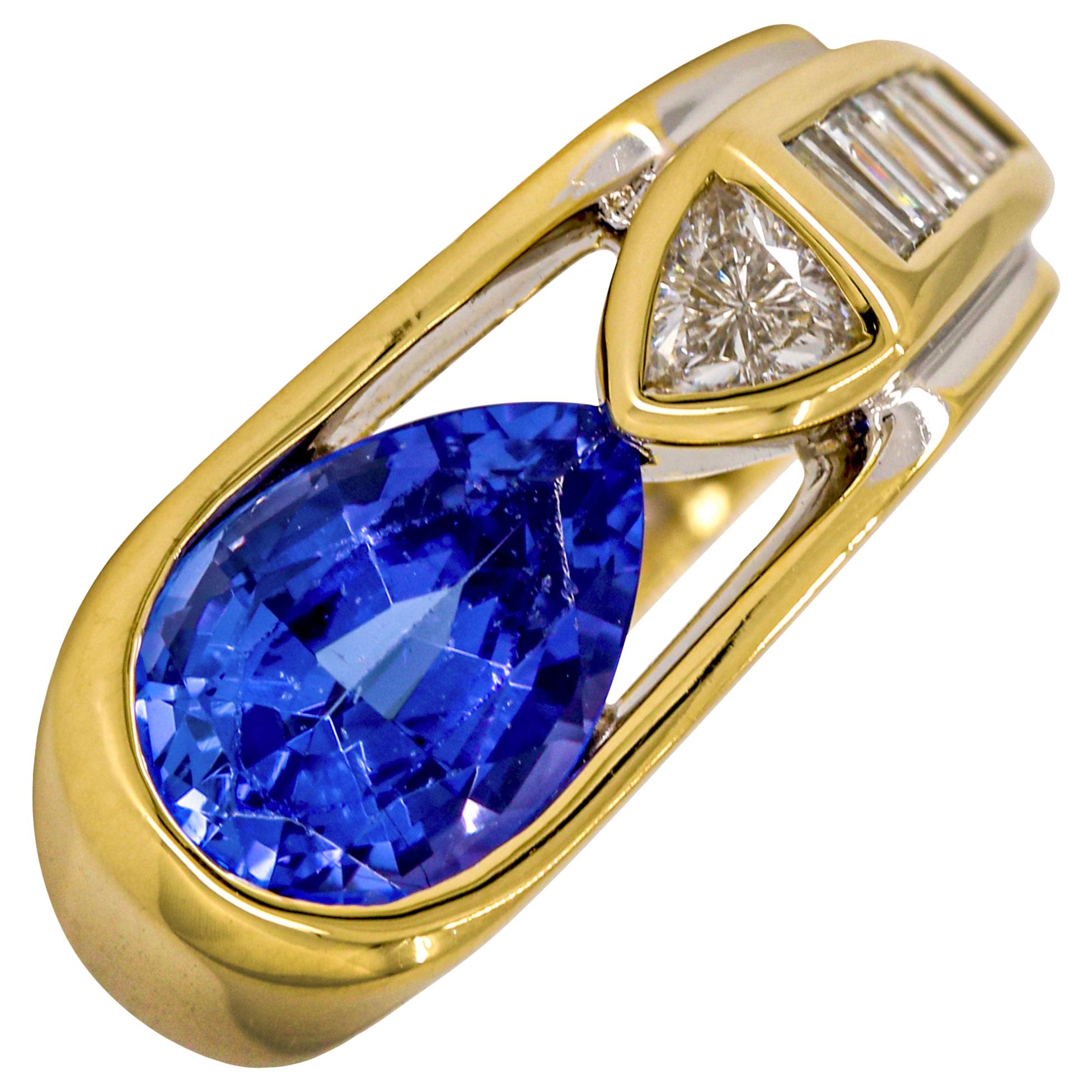 3.35 Carat 18 Karat Yellow Gold Tanzanite Diamond Band Ring For Sale