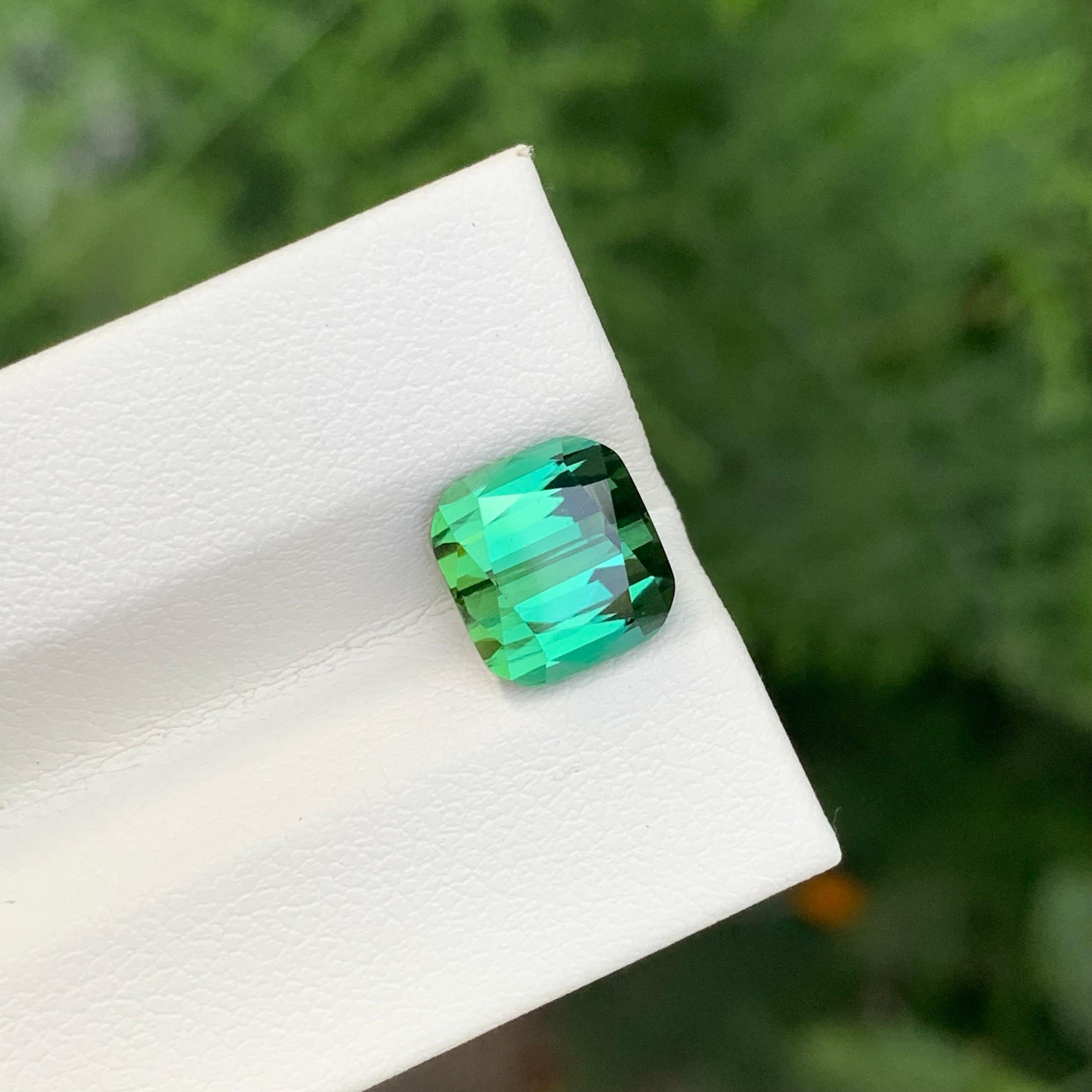 Femenino o masculino Gema natural suelta de turmalina verde azul de 3.35 quilates en forma de cojín en venta