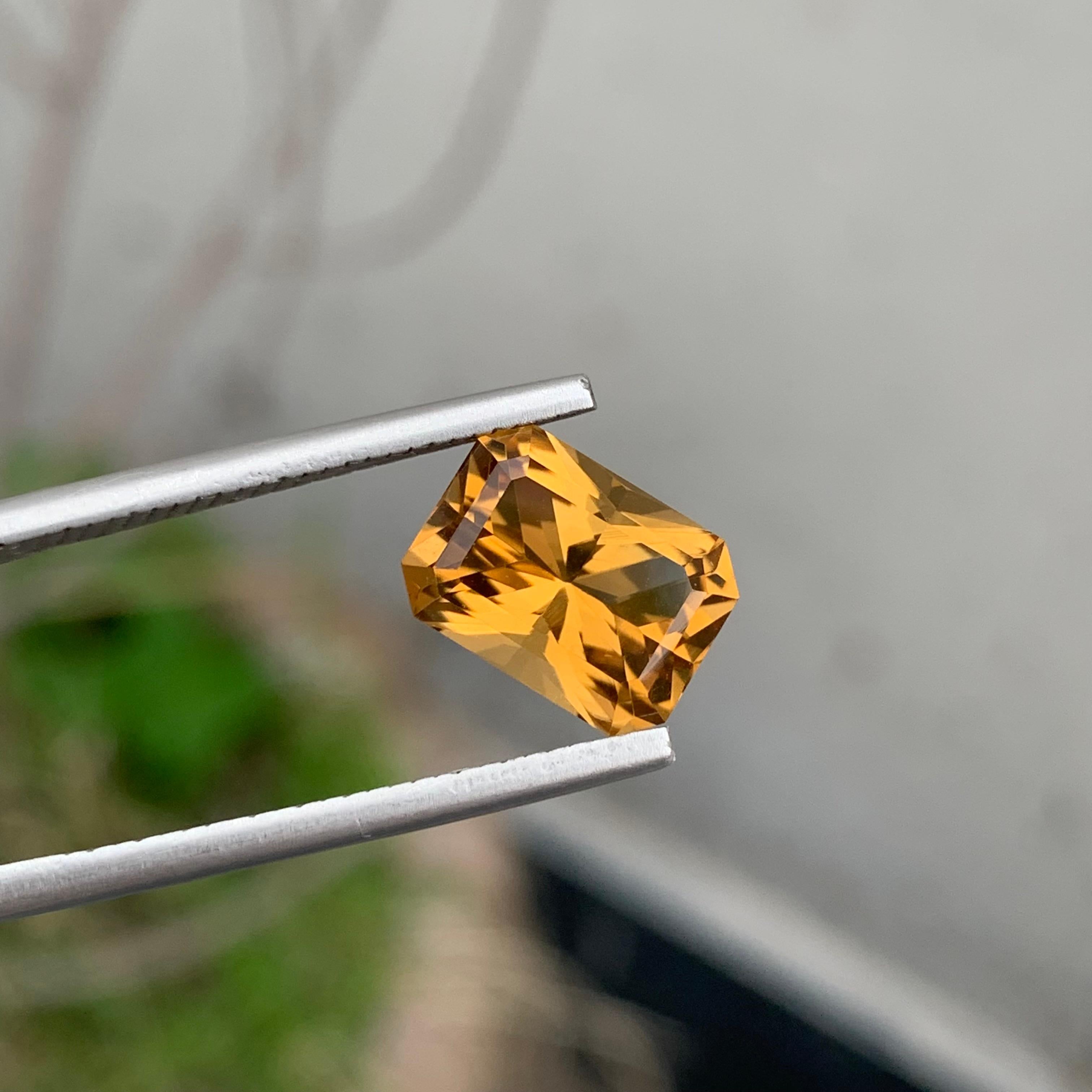3.35 Carat Natural Loose Citrine Scissor Cut Gemstone For Jewellery For Sale 4