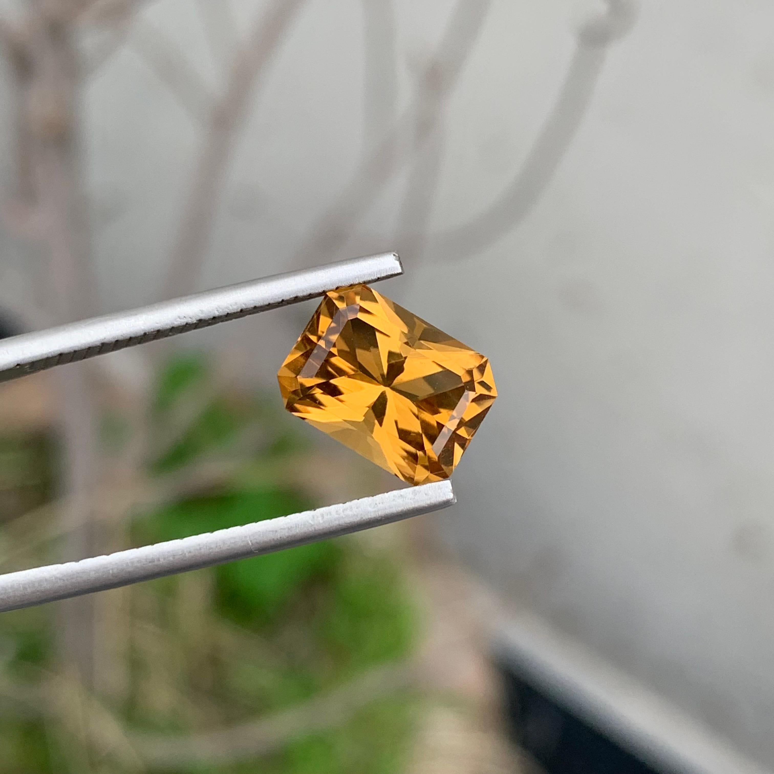 3.35 Carat Natural Loose Citrine Scissor Cut Gemstone For Jewellery For Sale 2