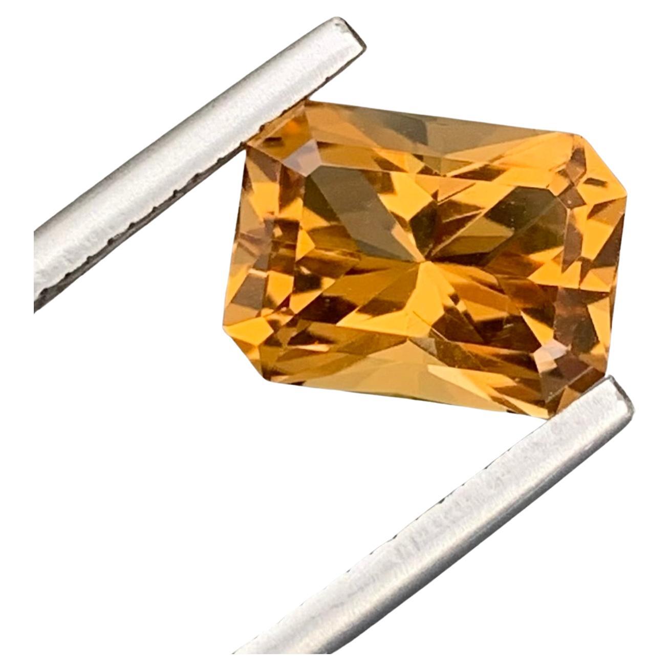 3.35 Carat Natural Loose Citrine Scissor Cut Gemstone For Jewellery  For Sale