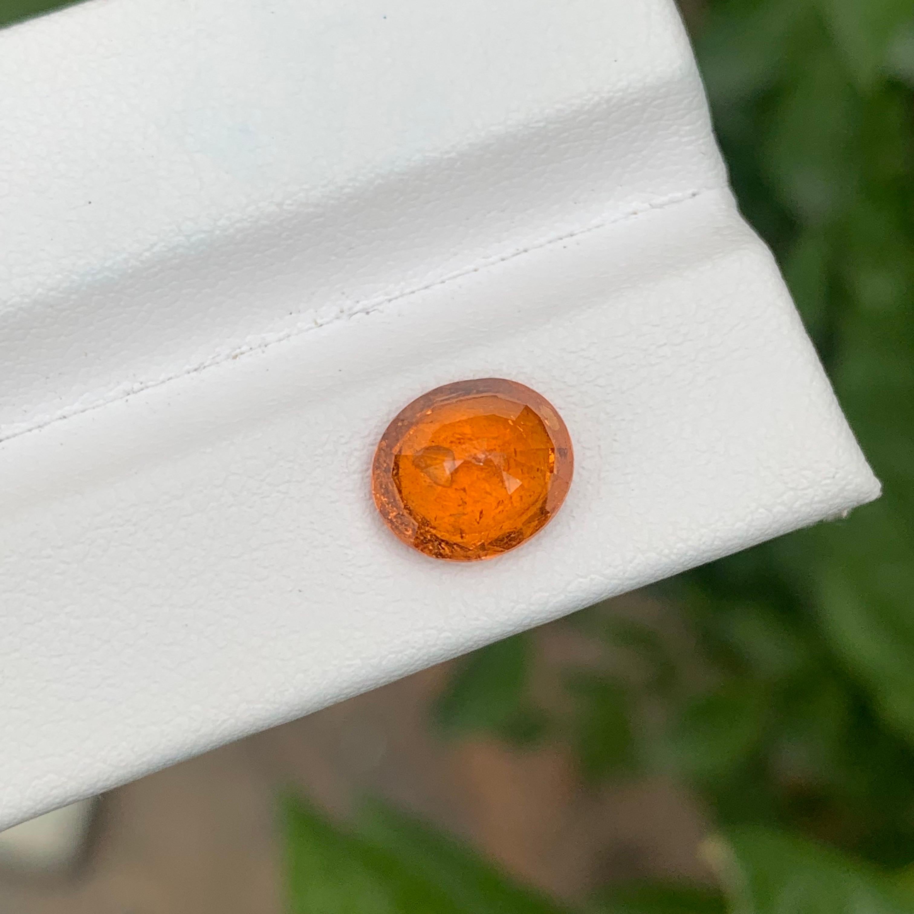 3.35 Carat Natural Loose Fanta Spessartite Garnet Cushion Shape Gemstone In New Condition For Sale In Peshawar, PK