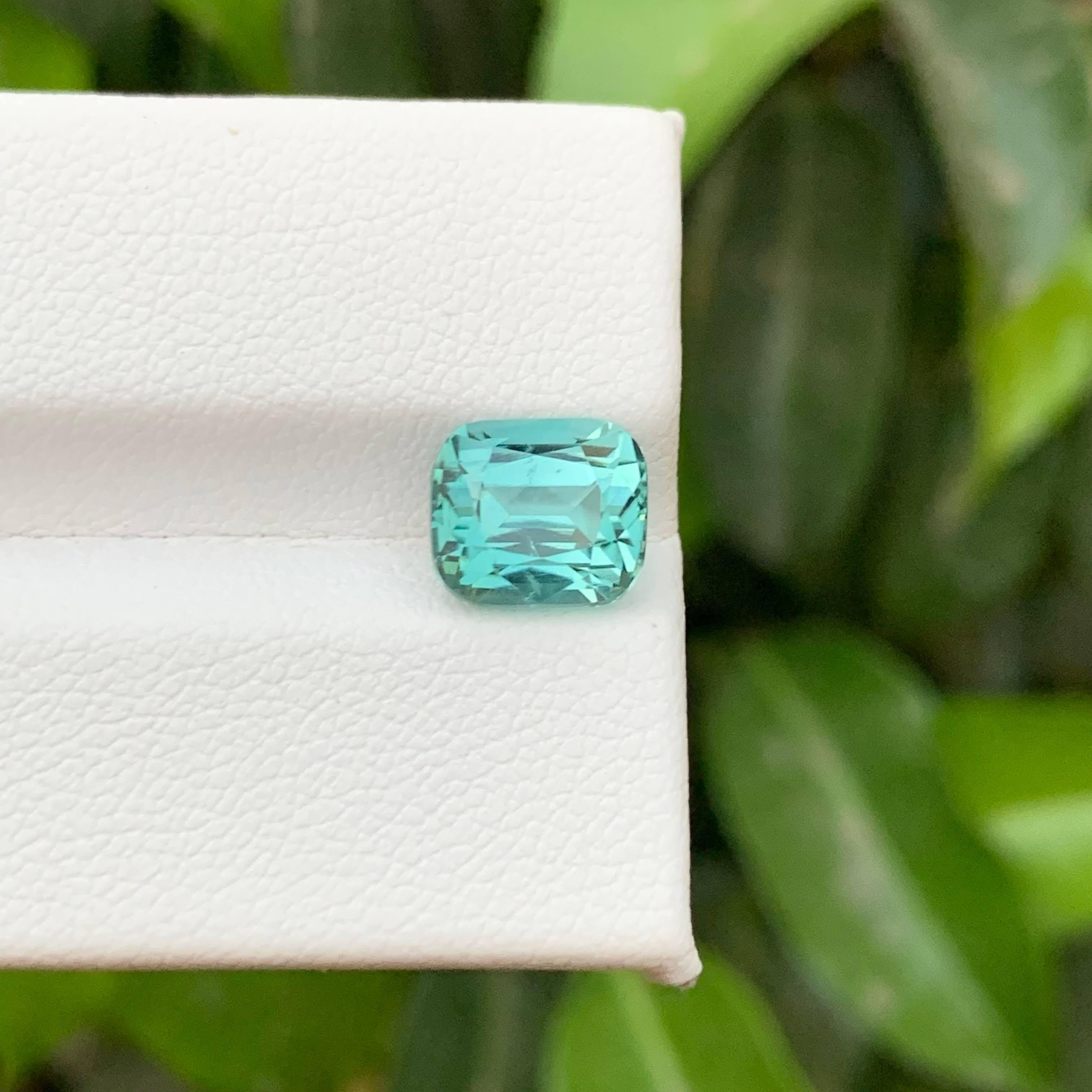 3.35 Carat Natural Loose Seafoam Color Tourmaline Cushion Cut Afghan Gemstone (pierre précieuse afghane) en vente 4