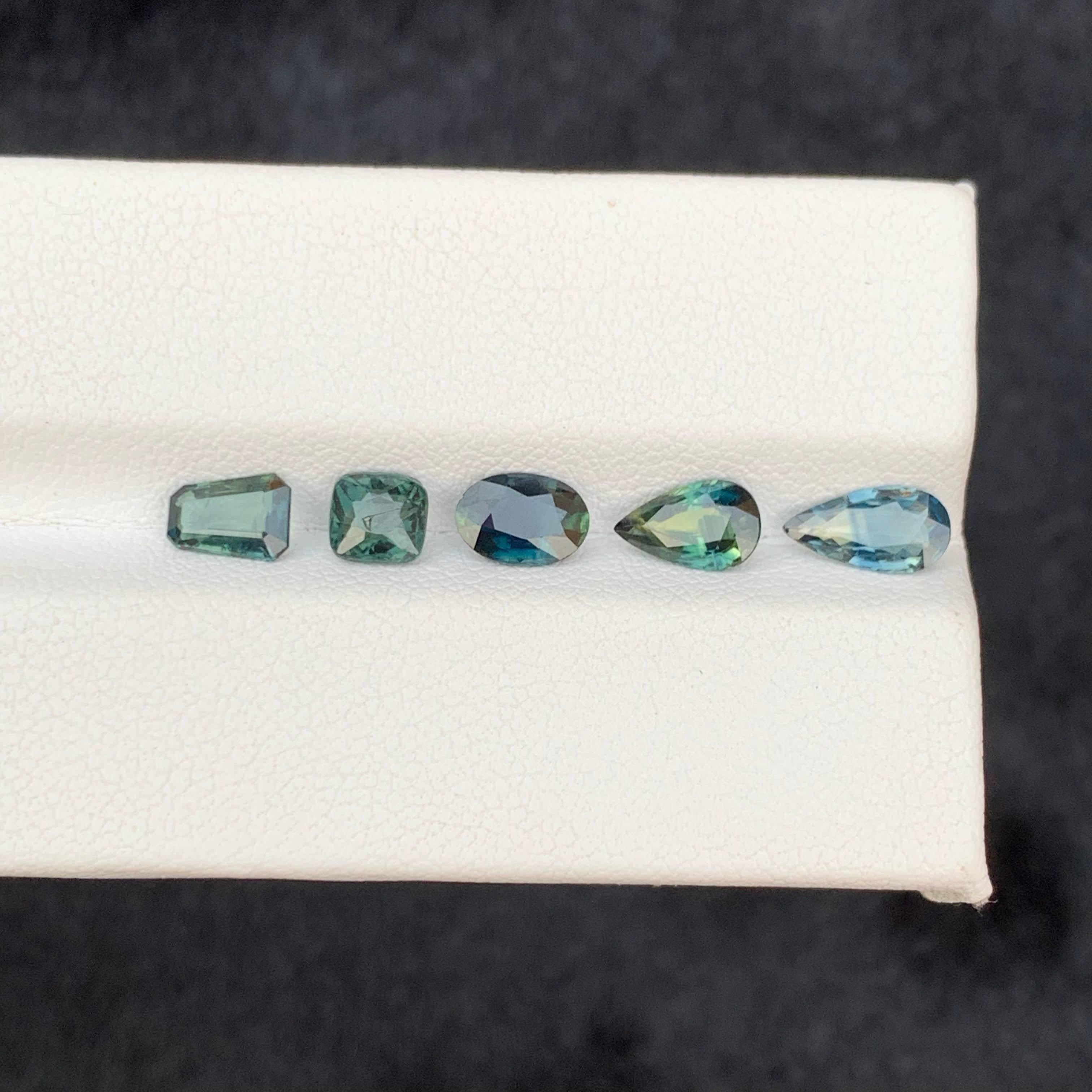 Moderno 3,35 Carati di Zaffiro Naturale Sciolto Teal Lotti 5 Pezzi Taglio Misto Madagascar Gemme in vendita