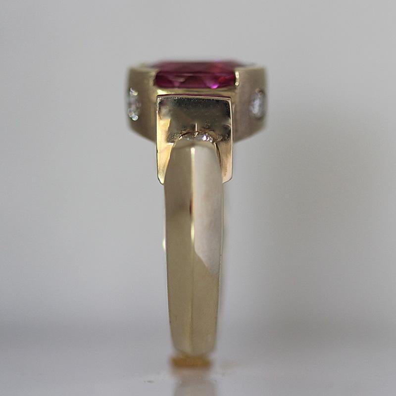 Rubelita rosa de 3,35 quilates TW, engastada en anillo de moda Y de 14 quilates, Ben Dannie en venta 1
