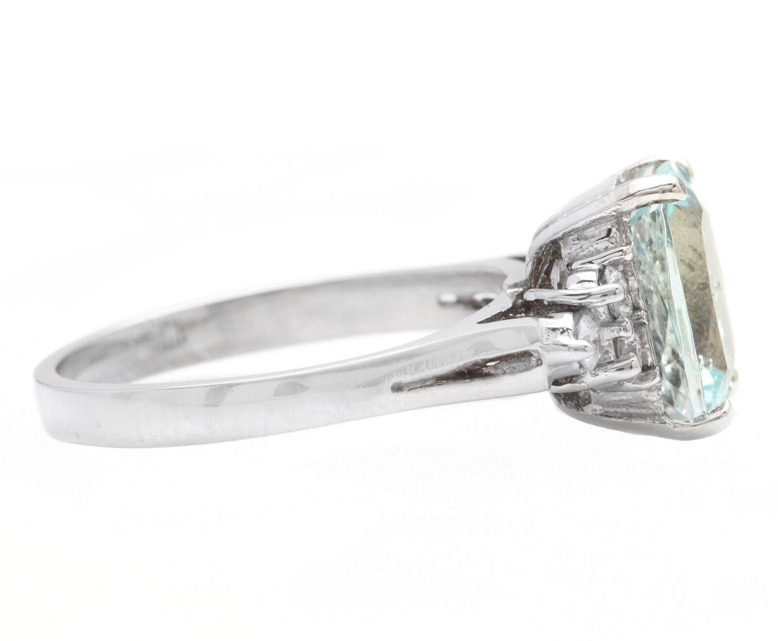 Mixed Cut 3.35 Carats Natural Aquamarine and Diamond 14k Solid White Gold Ring For Sale
