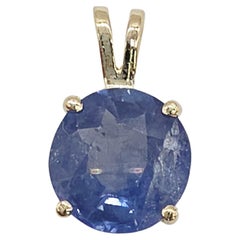 Ciondolo con zaffiro blu naturale da 3,35 carati di forma rotonda