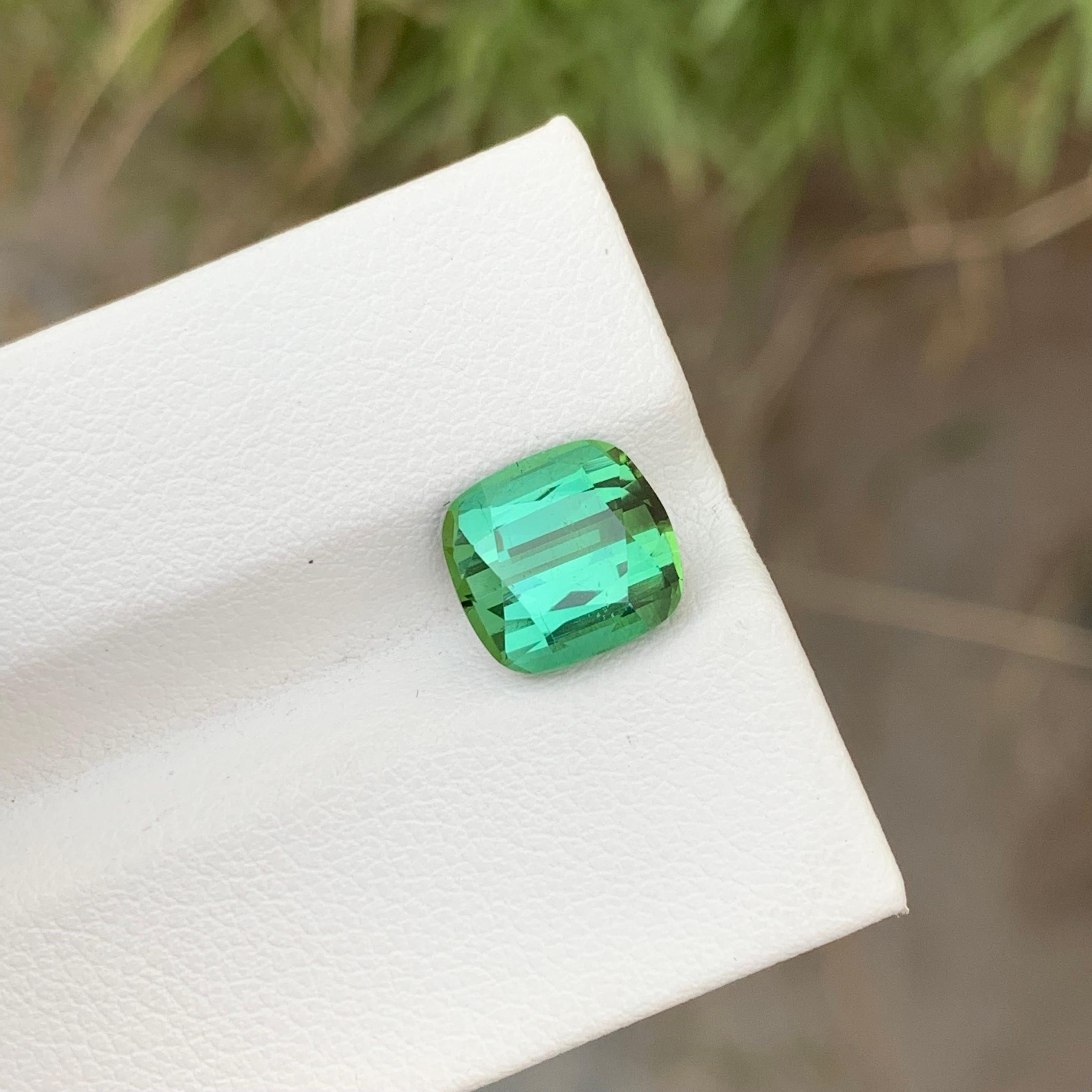 3.35 Carats Stunning Natural Loose Mint Green Tourmaline Ring Gem For Sale 4