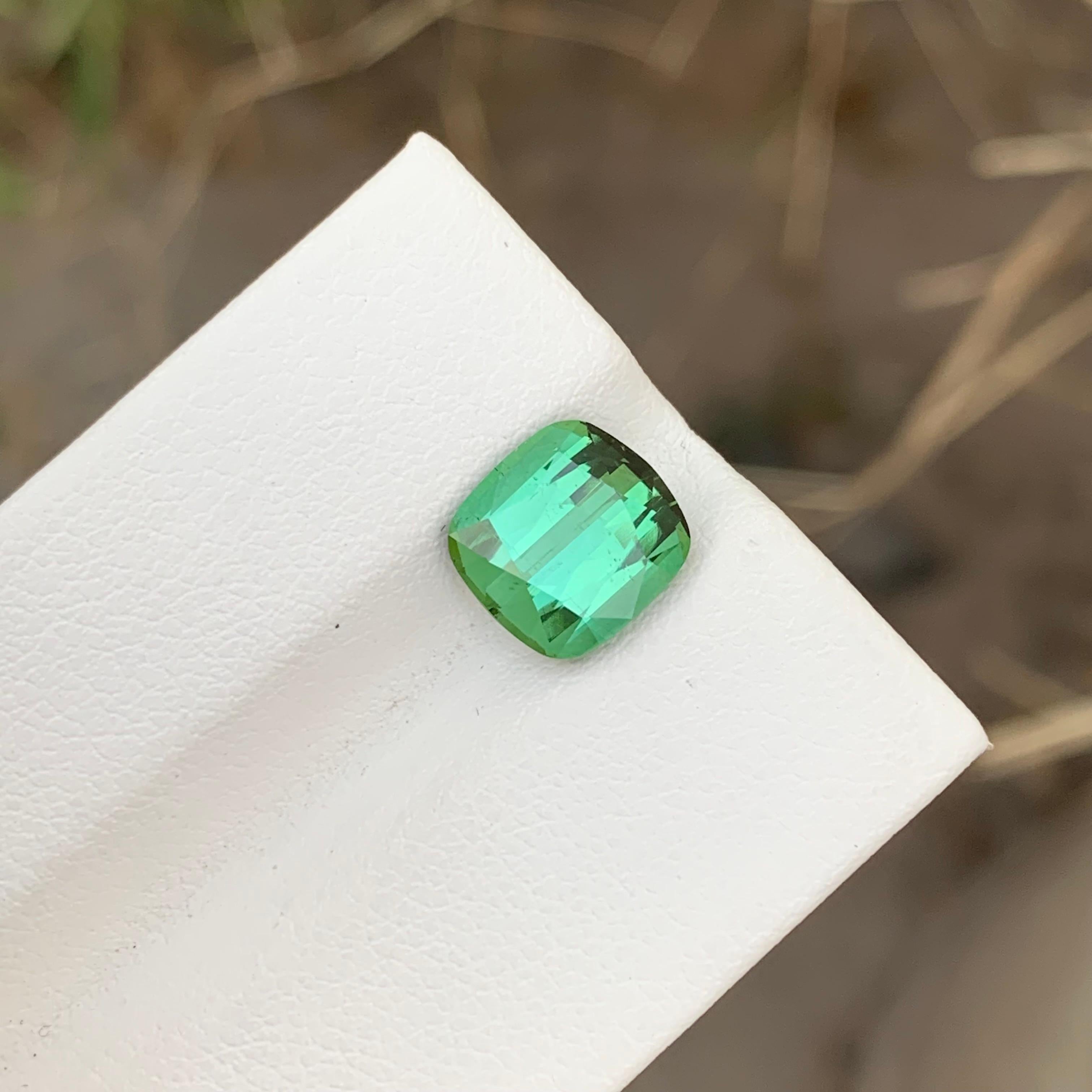 3.35 Carats Stunning Natural Loose Mint Green Tourmaline Ring Gem In New Condition For Sale In Peshawar, PK