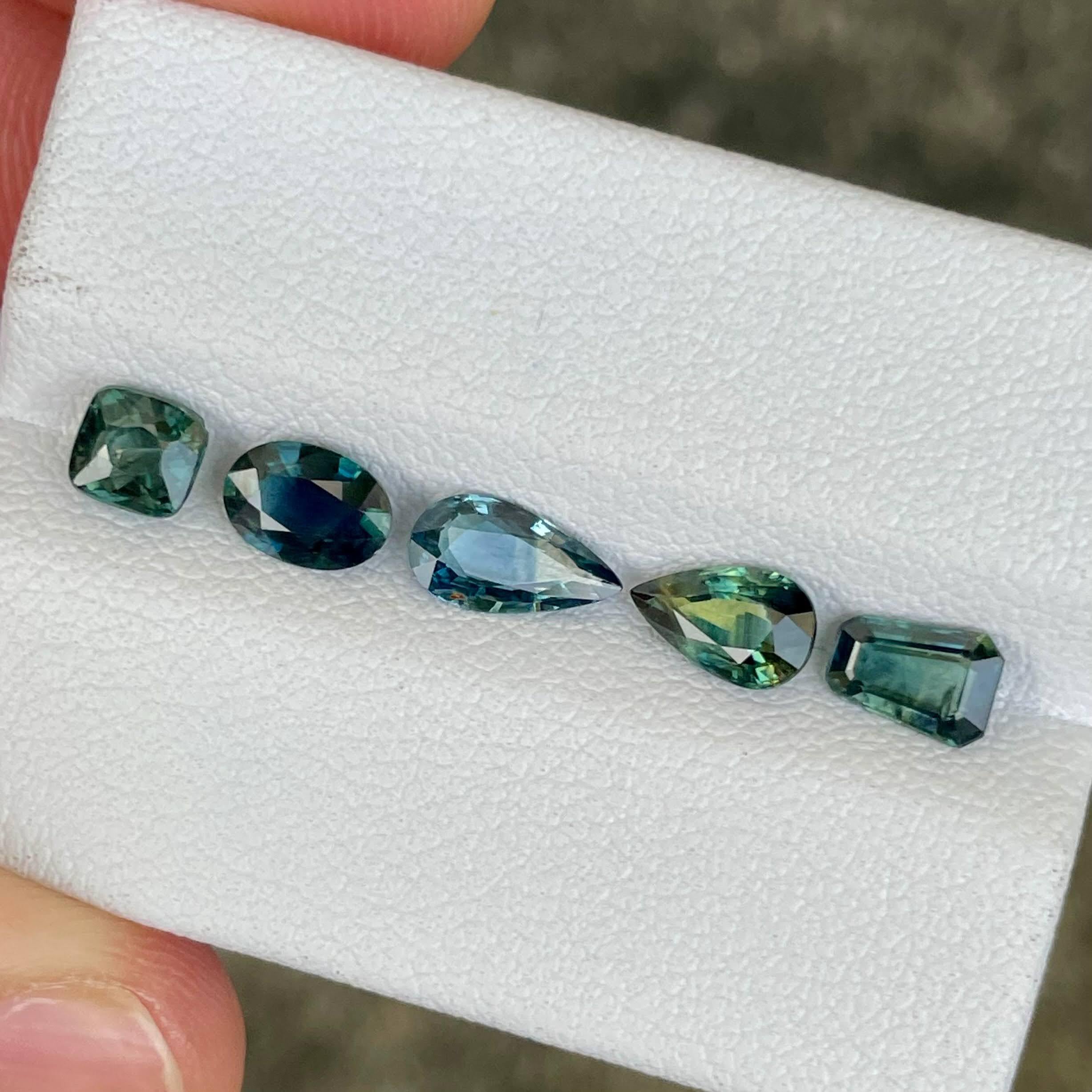 Lote de 5 piedras preciosas de zafiro azul turquesa de Madagascar de 3,35 quilates en venta 1