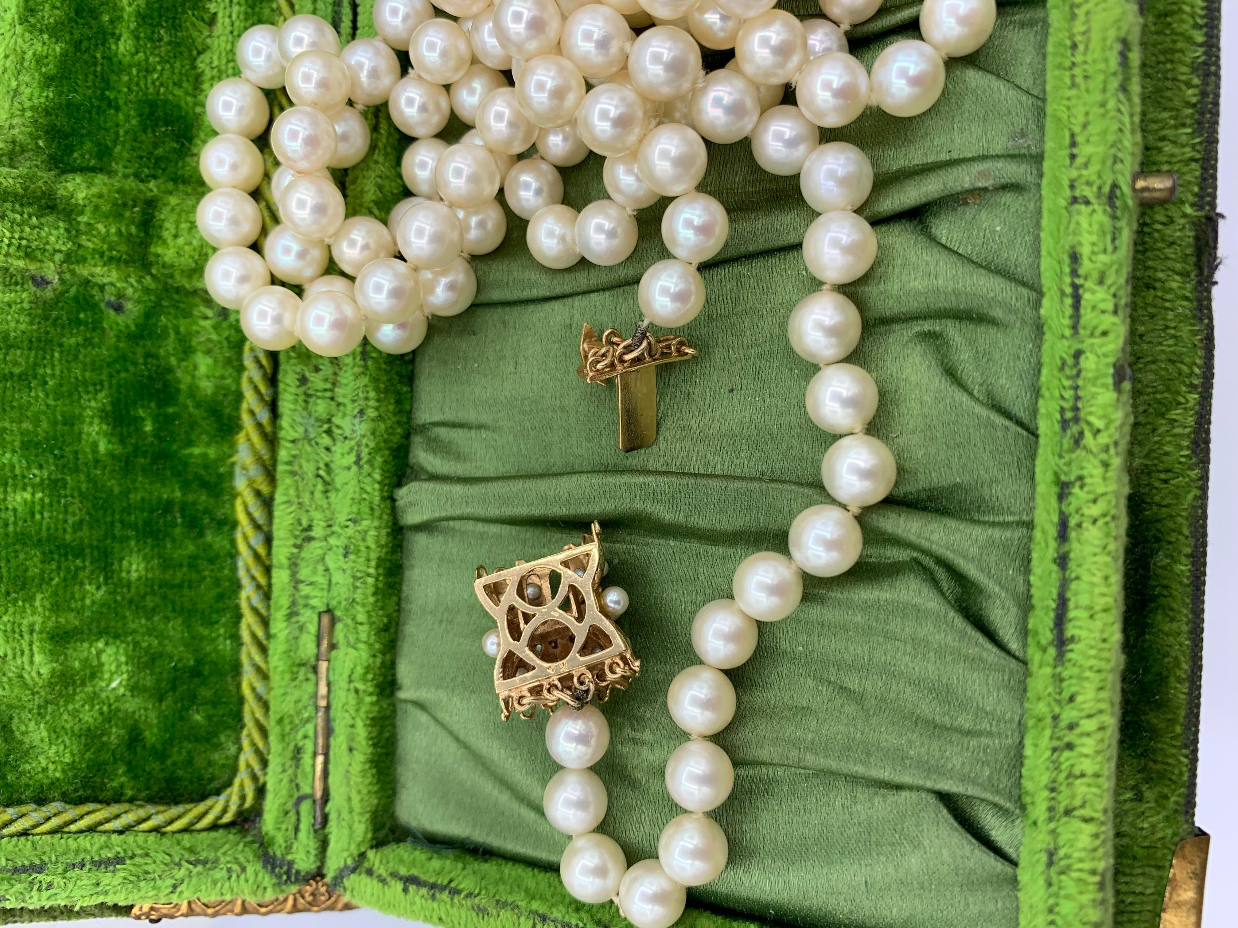 Perlenkette Retro 14 Karat Gold Verschluss Ambassador Galbraith Nachlass im Angebot 8
