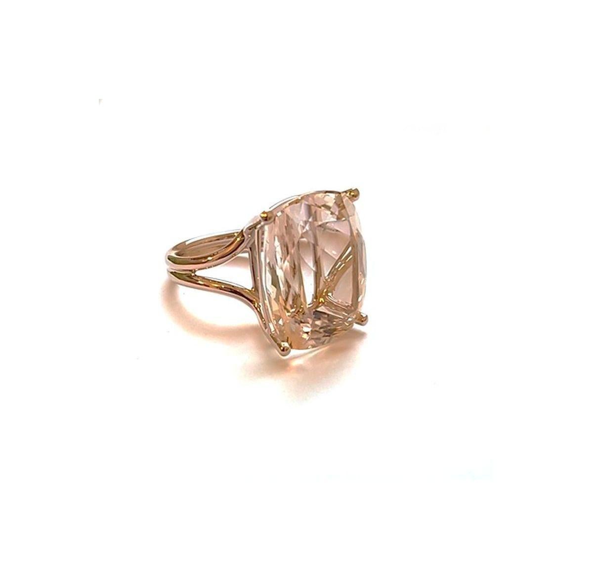 33.57 Carat Precious Topaz Gold Ring by Wagner Preziosen For Sale 4