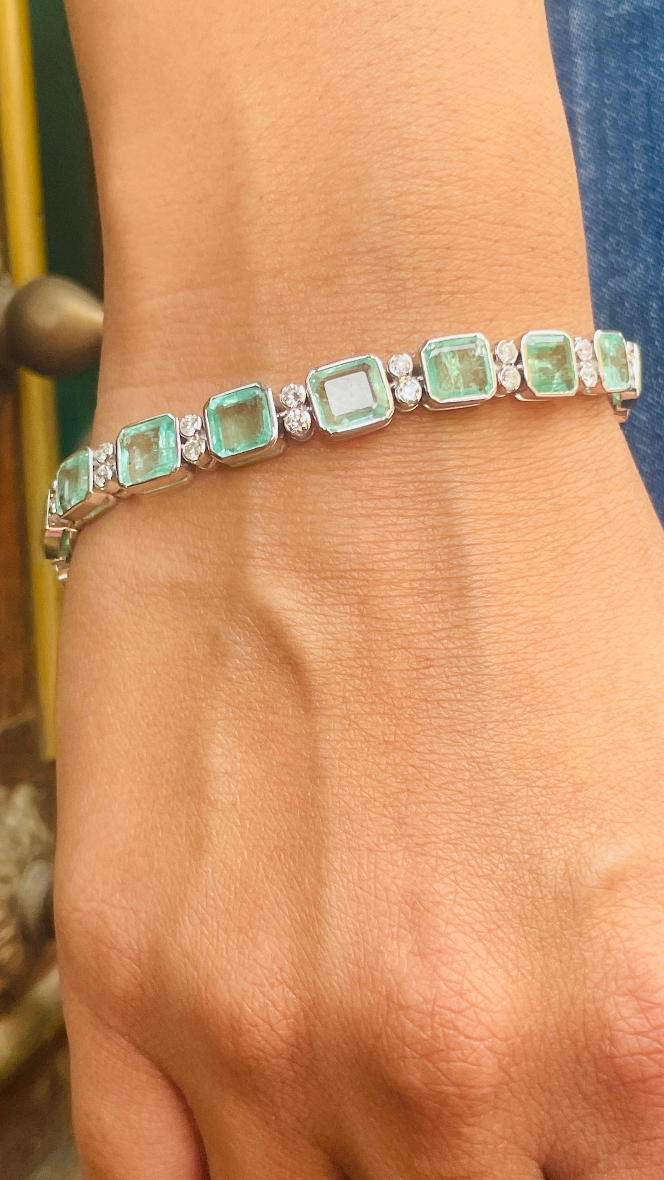 33.58 Carat Octagon Cut Emerald Tennis Bracelet with Diamonds in 18K White Gold For Sale 5
