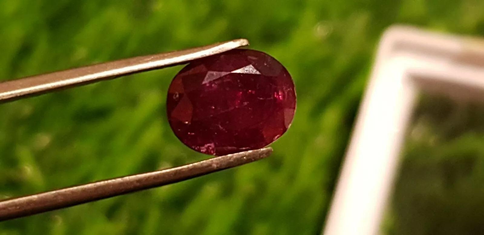 Oval Cut 3.35cts Mozambique Ruby Unheated Cut Stone 100% Natural Certified AAA+ For Sale
