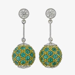 Pendientes de Esmeralda y Diamante de 3,36 Quilates en Oro Blanco de 18 Kilates
