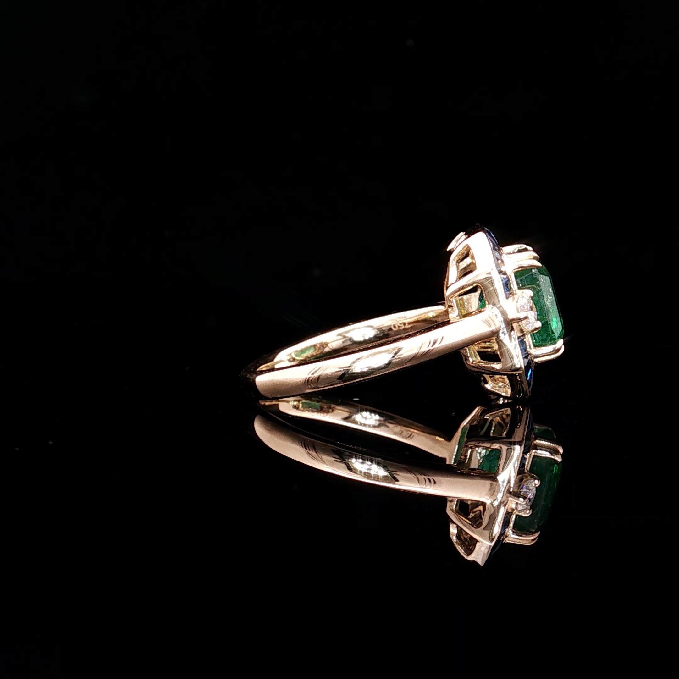 Taille émeraude Bague en diamant émeraude de 3,36 carats de couleur YG naturelle en vente