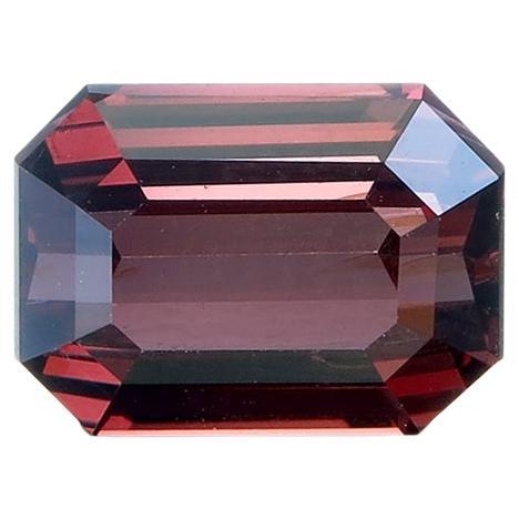 3.36 Carat Red Spinel from Ceylon For Sale
