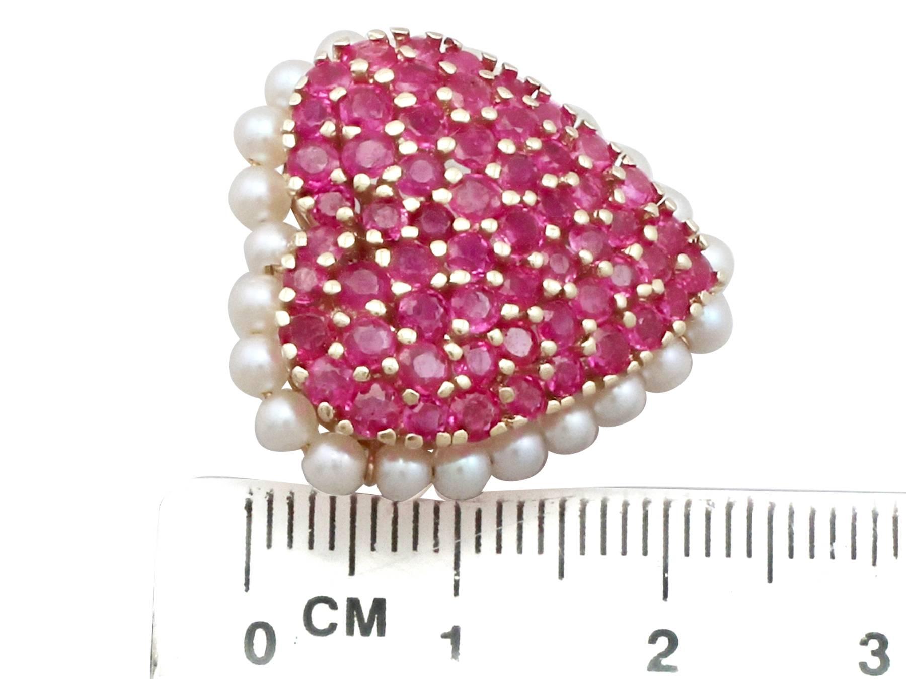 3.36 Carat Ruby and Seed Pearl Yellow Gold Heart Pendant Brooch For Sale 3
