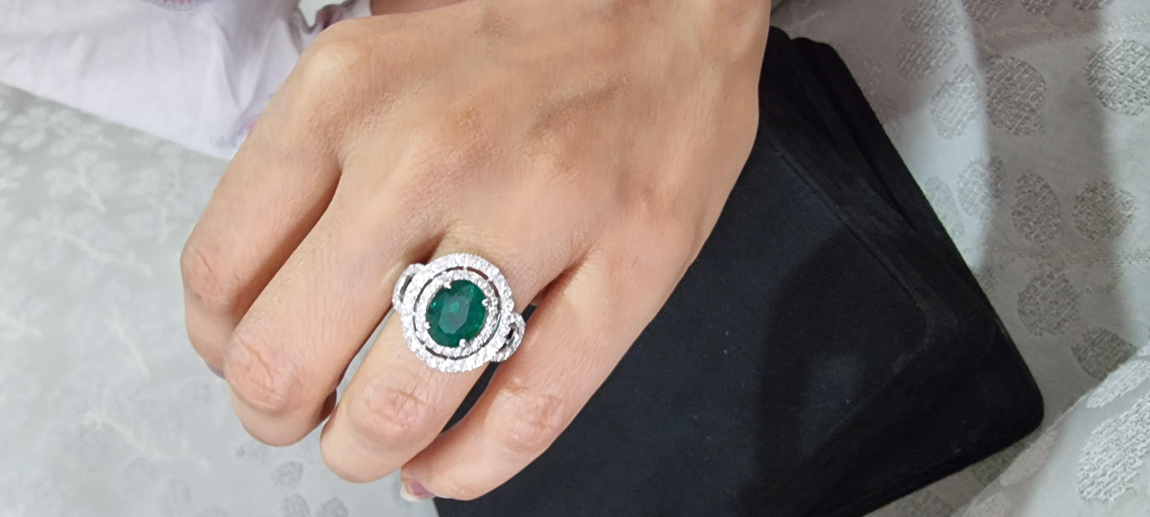 3.36 Carats Natural Zambian Emerald Ring with 1.01 Carats Diamonds and 14k Gold For Sale 1