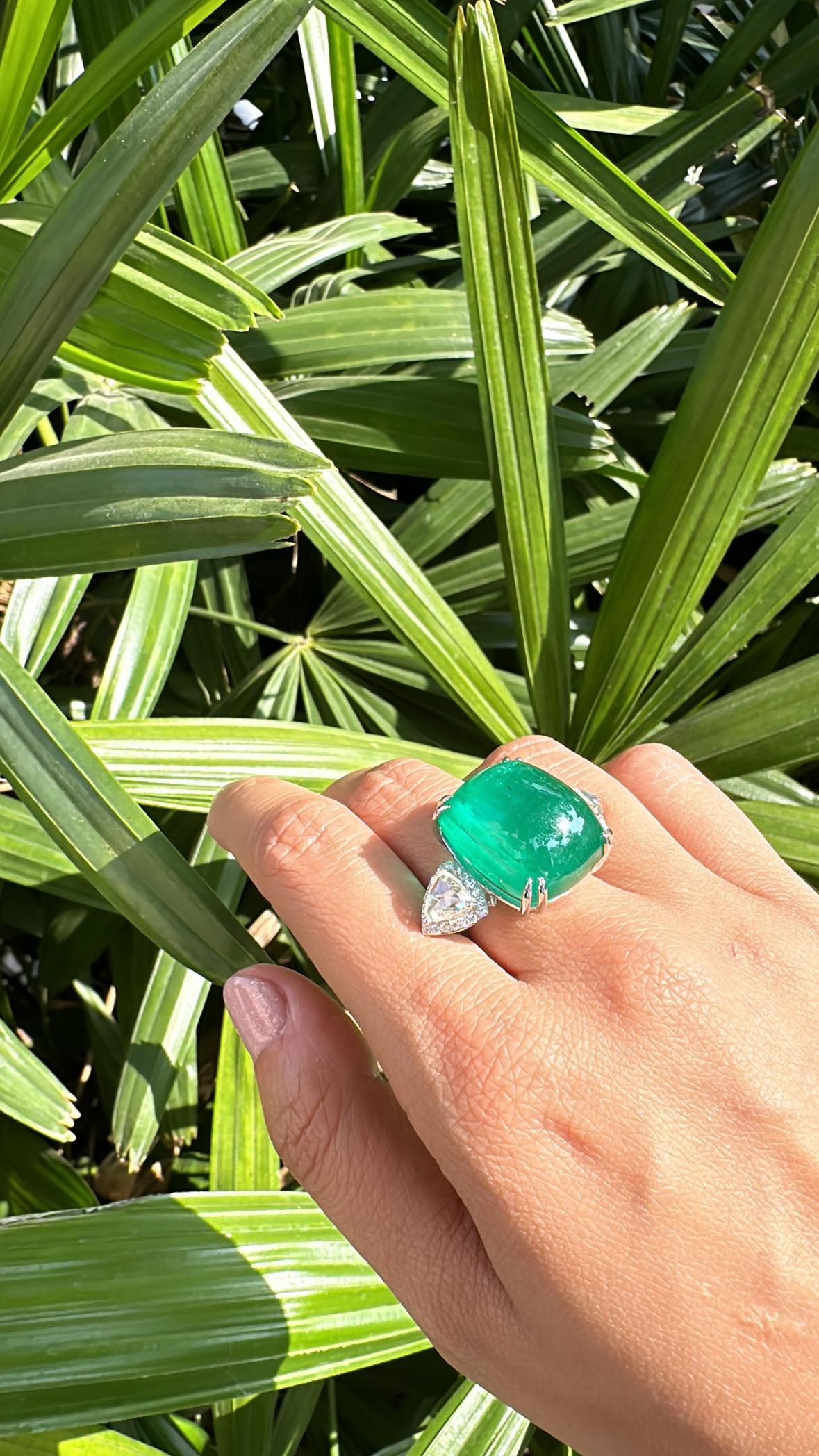 33.68 carats natural Zambian Emerald Sugarloaf & Rose Cut Diamond Cocktail  Ring 4