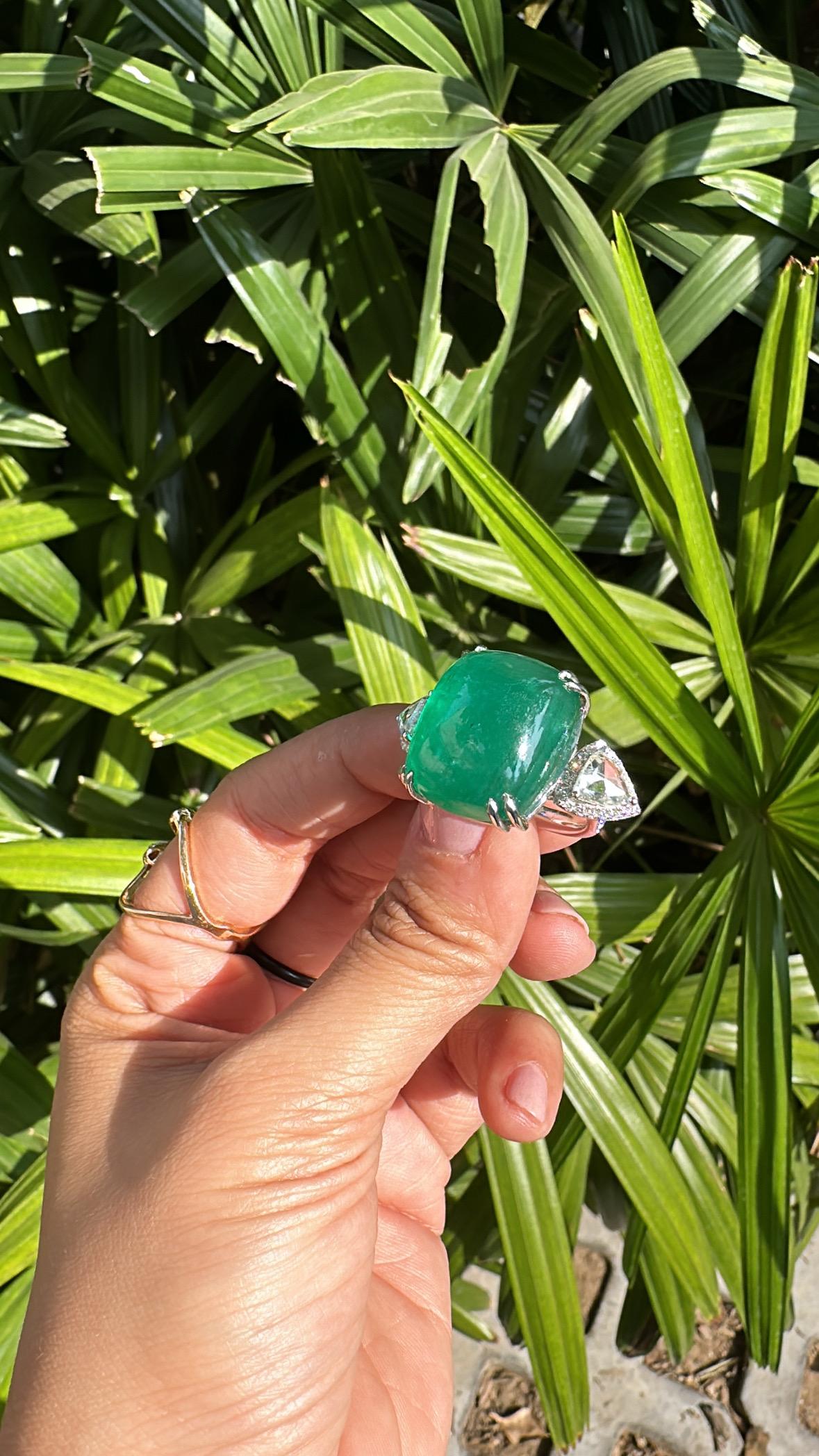 Women's or Men's 33.68 carats natural Zambian Emerald Sugarloaf & Rose Cut Diamond Cocktail  Ring