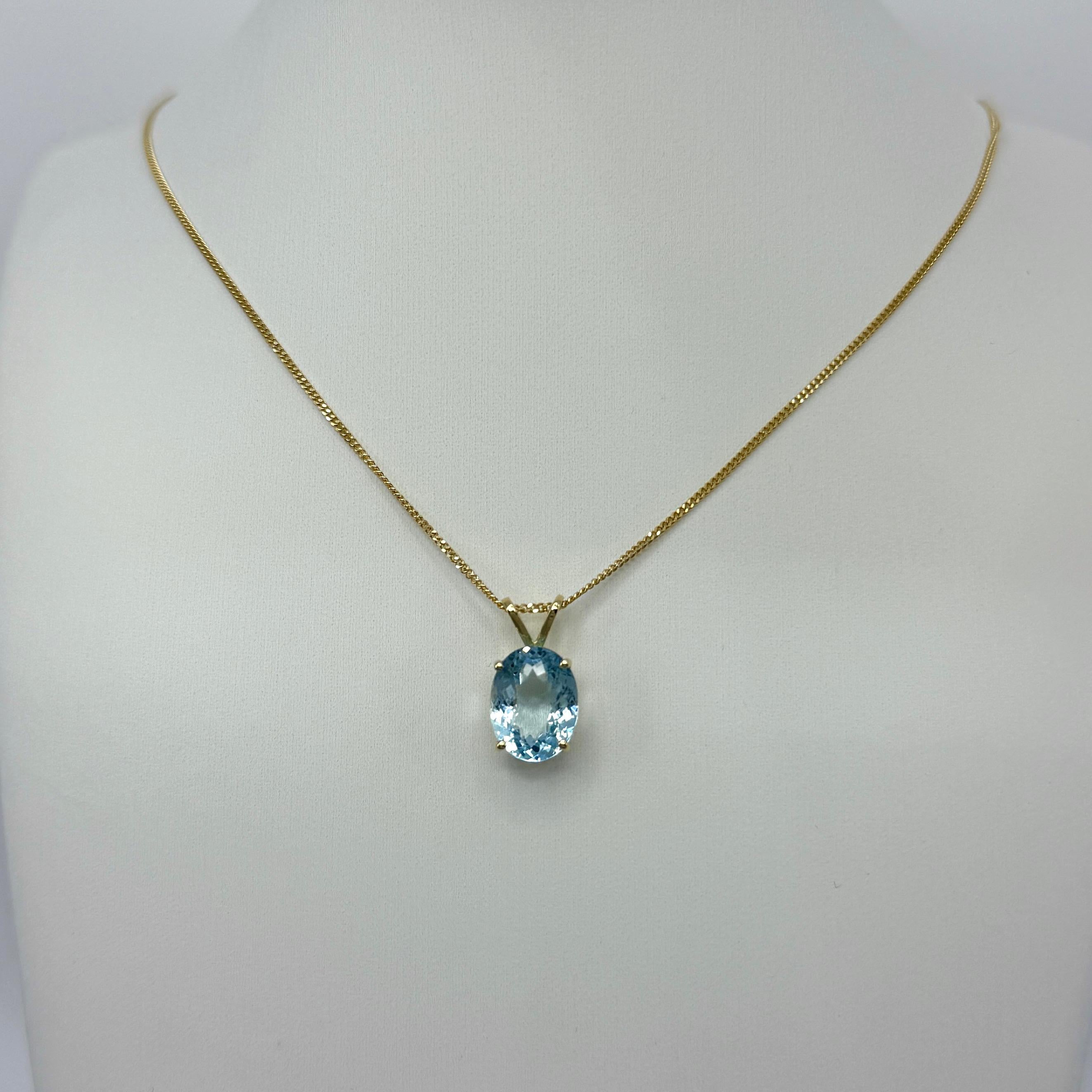 3,36ct Vivid Blue Aquamarin Oval Cut 18k Gelbgold Solitaire Anhänger Halskette im Angebot 2
