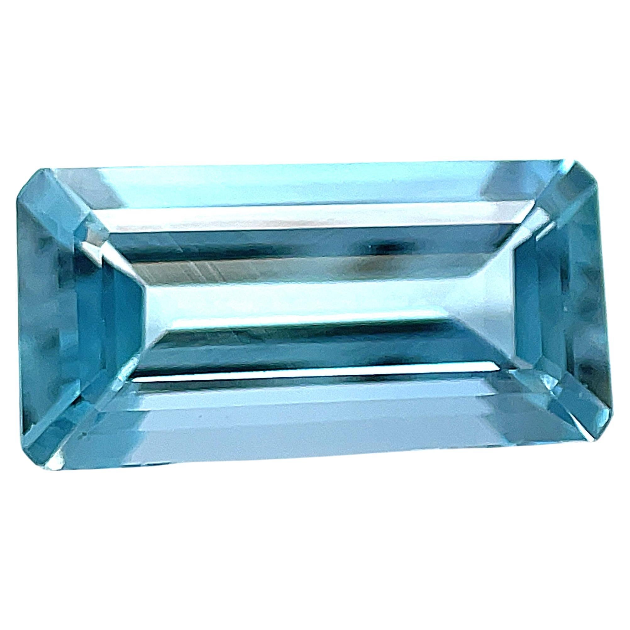 3.37 Carat Emerald Cut Octagonal Loose Unset Aquamarine Gemstone