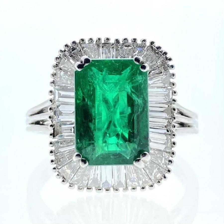 Emerald Cut 3.37 Carat Green Emerald & Diamond Ring In 18k White Gold  For Sale