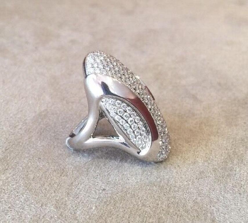 3.37 carat Pavé Diamond Vertical Cocktail Ring in 18K White Gold In Excellent Condition For Sale In La Jolla, CA