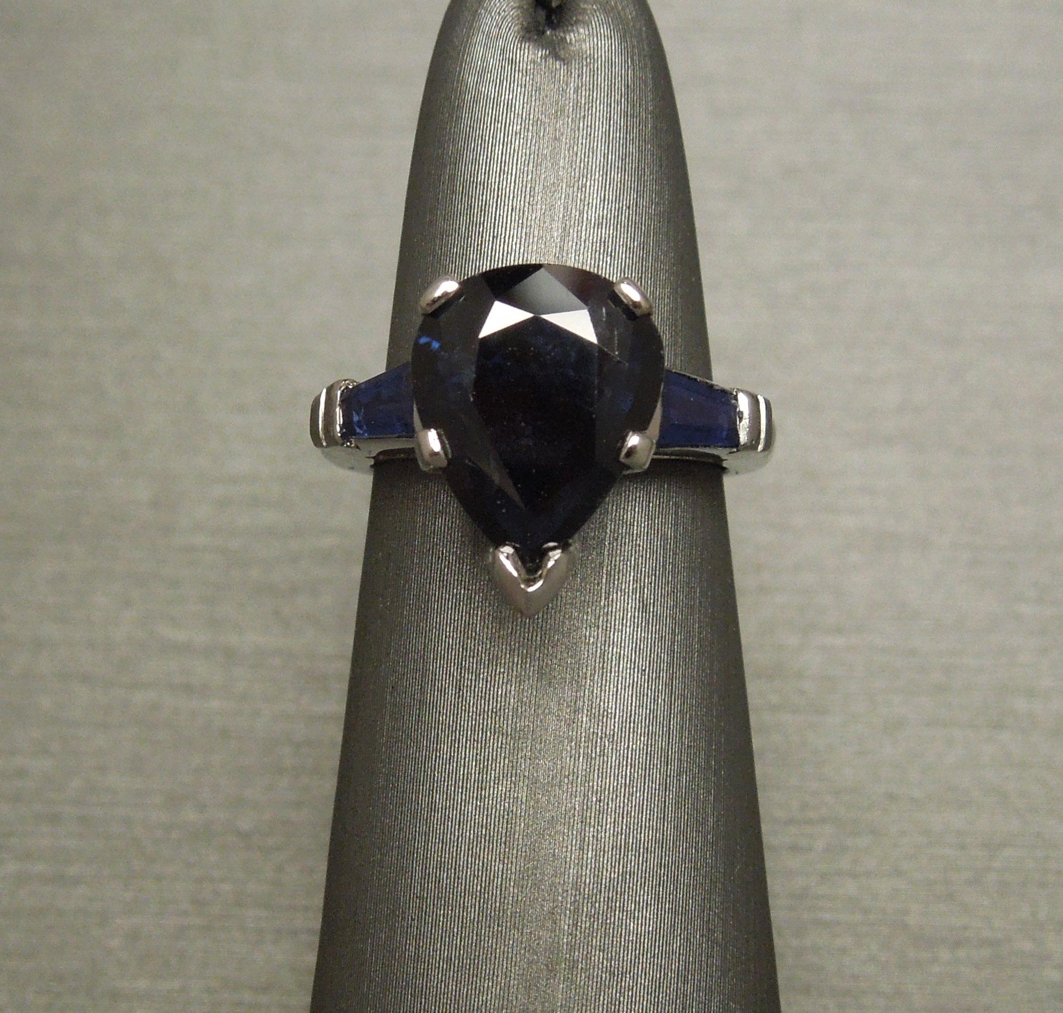 3.37 Carat Pear Cut Sapphire and Baguette Platinum Ring For Sale 7