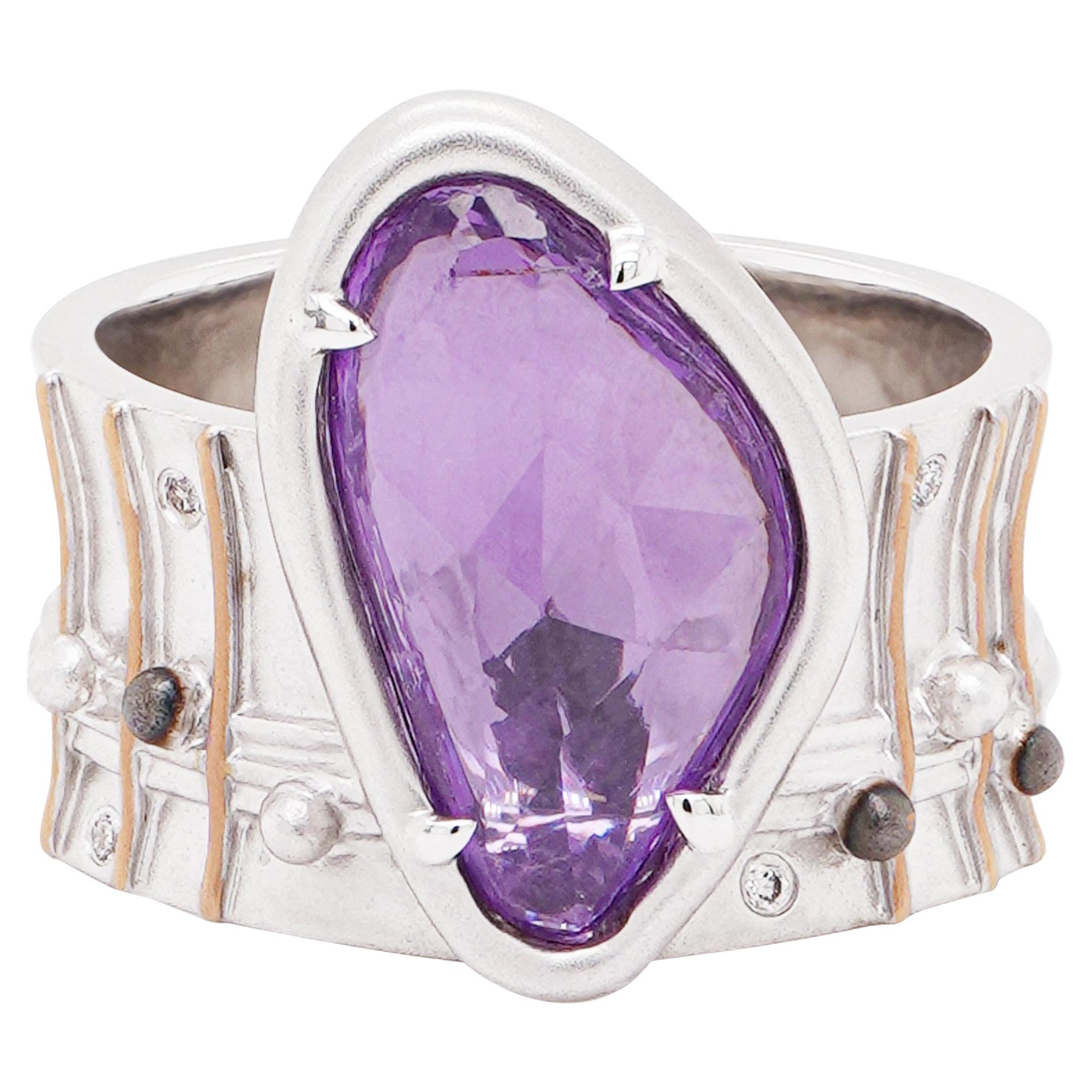 3.37 Carat Purple No Heat Sapphire Interstellar 18k Ring For Sale