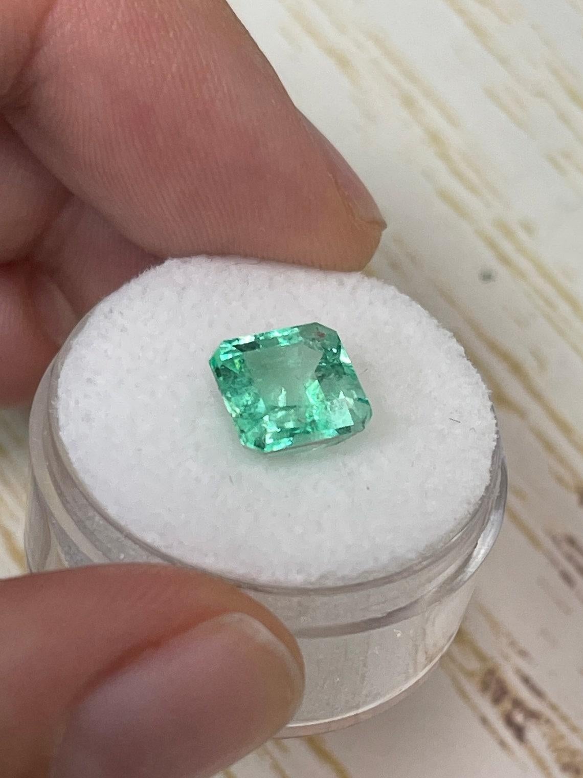 Taglio Asscher Smeraldo colombiano da 3,37 carati VS Jyotish - Gemma quadrata di maggio con taglio Asscher in vendita