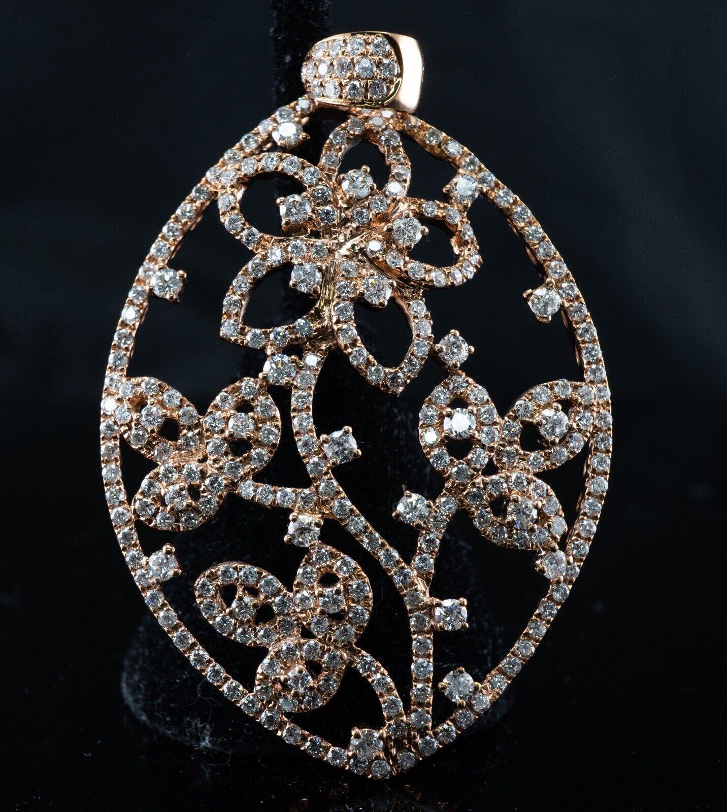 3.37 ctw Diamond Cluster Flower Pendentif 14K Gold Hallmarked CJ en vente 2