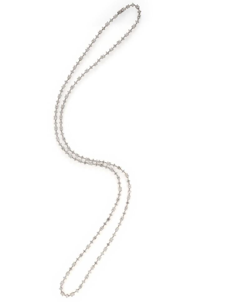 Longchain-Halskette mit 33,75 Karat mehrfarbigen Diamanten (Ovalschliff)